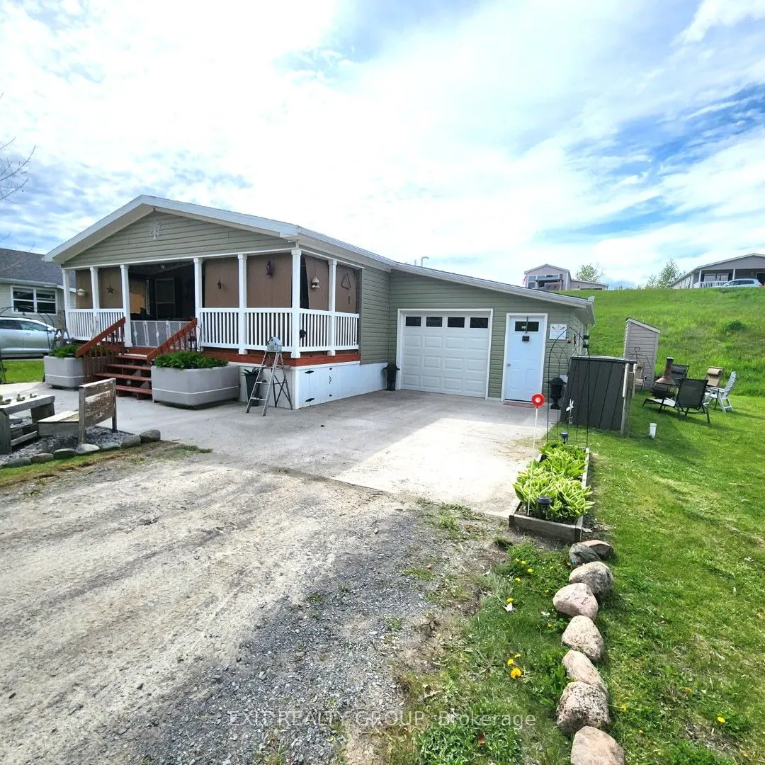 32-152 Concession Rd 11 W