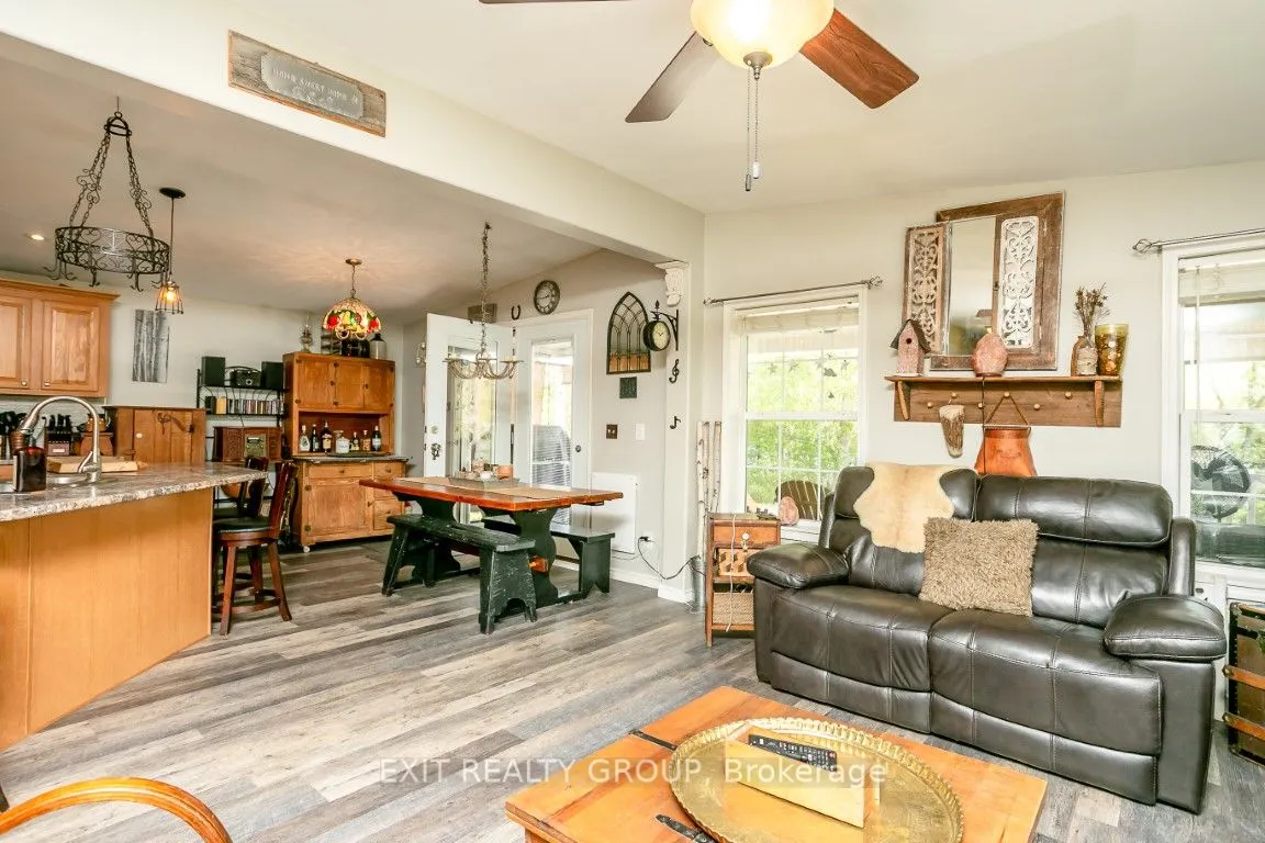 32-152 Concession Rd 11 W