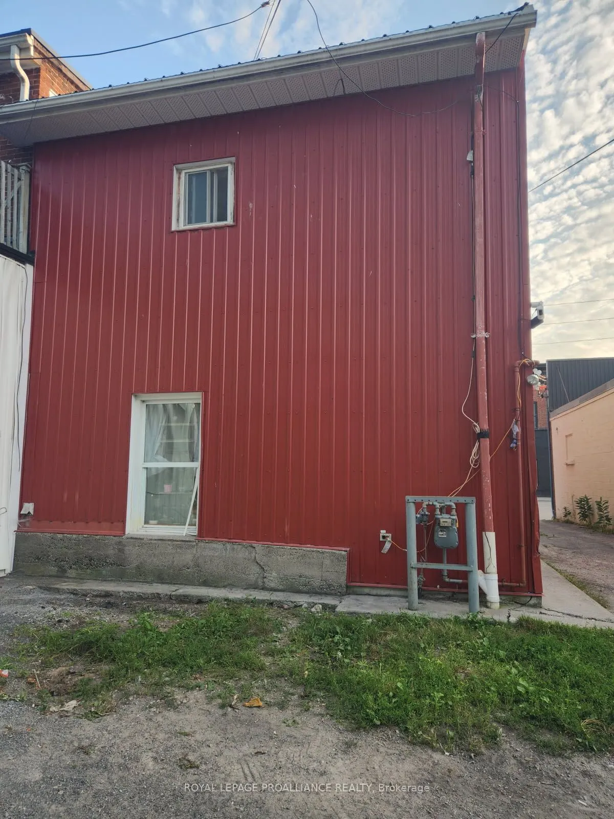 331 Victoria Street N