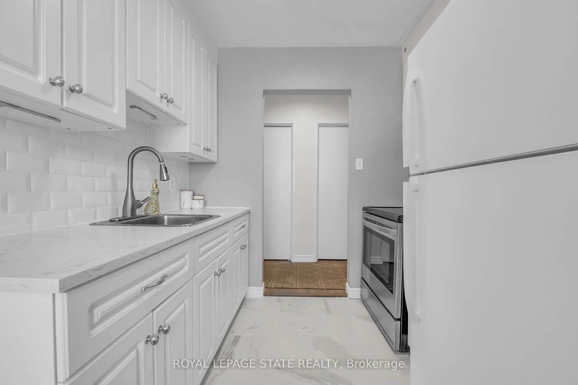 87 St George Street, #608