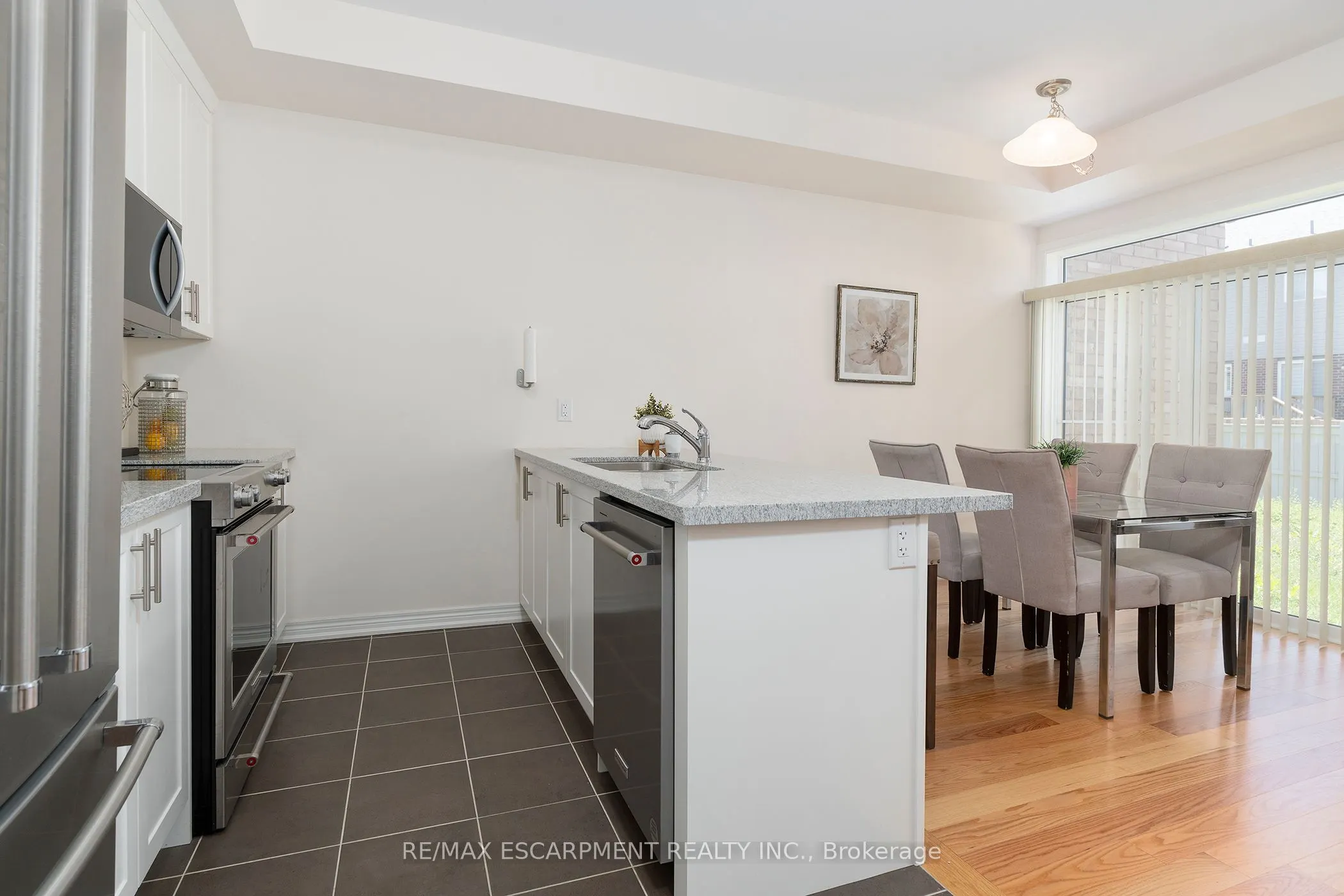 333 Raymond Road