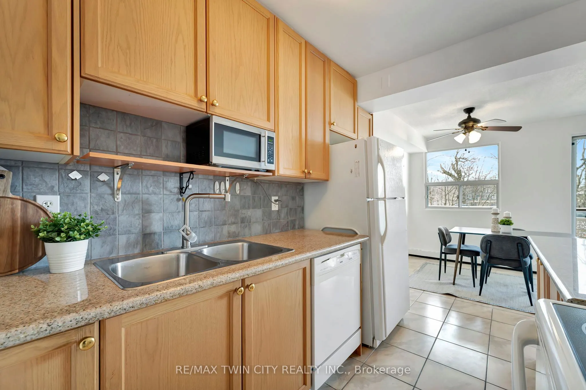 793 Colborne Street, #207