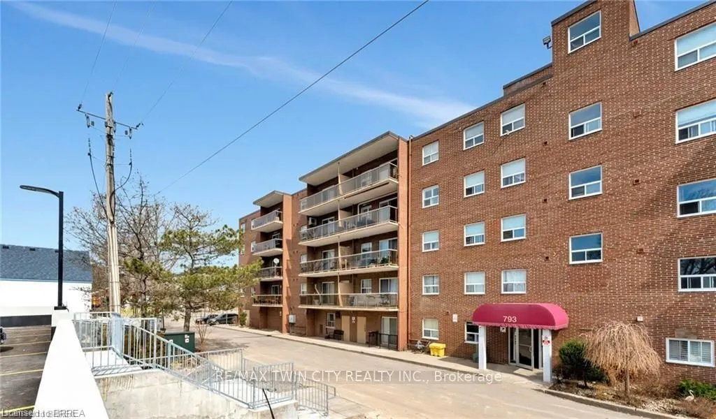 793 Colborne Street, #207