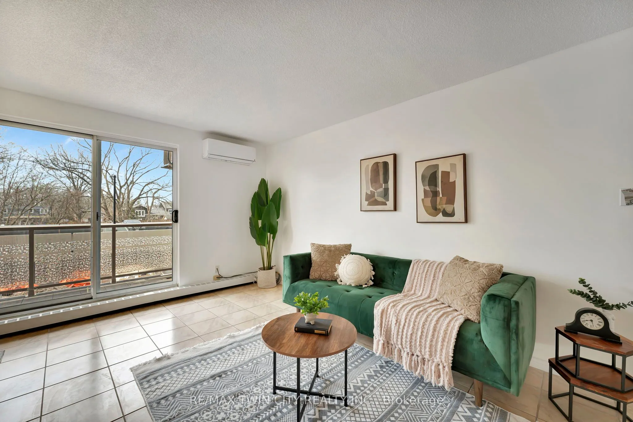 793 Colborne Street, #207