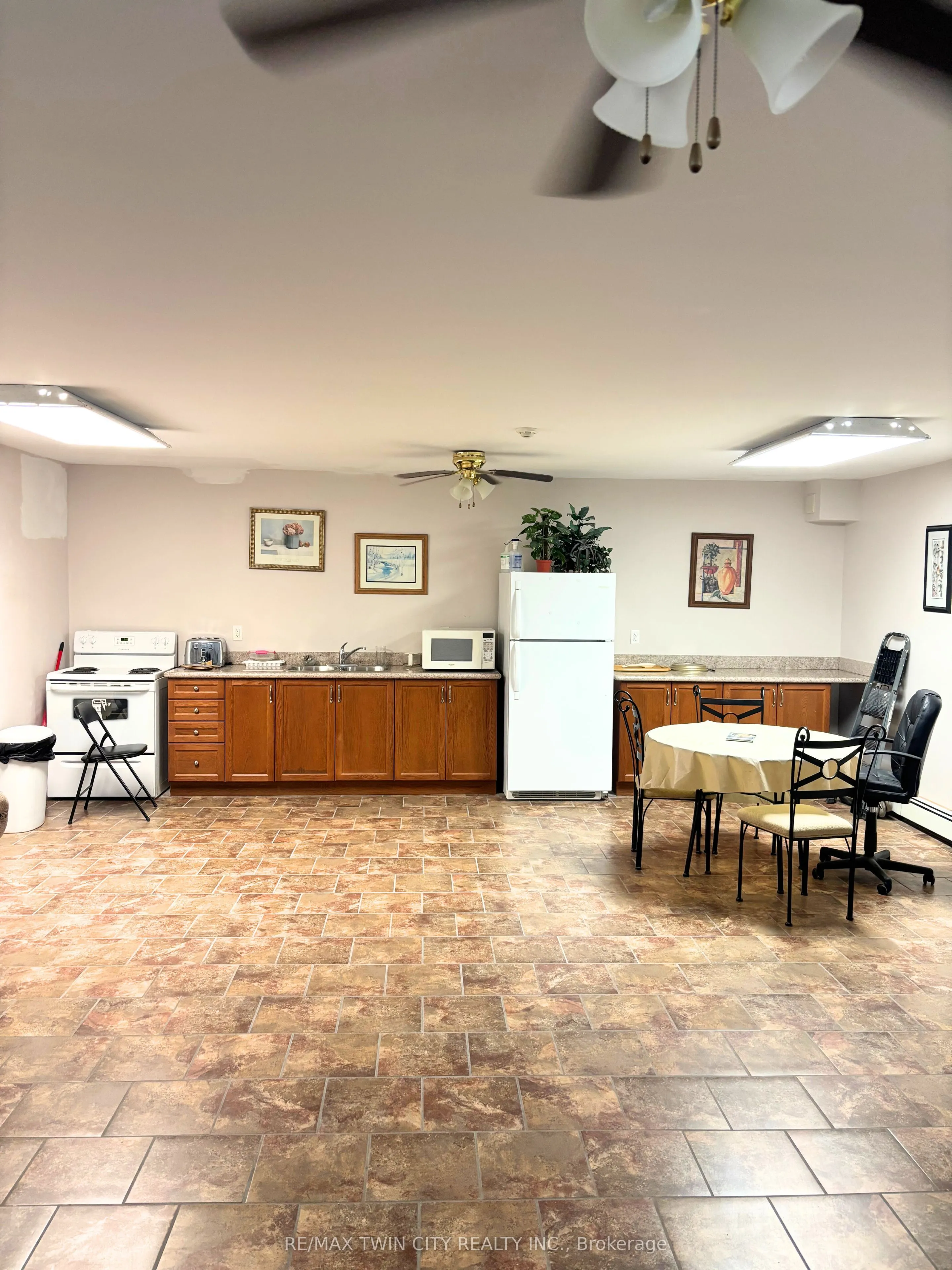 793 Colborne Street, #207