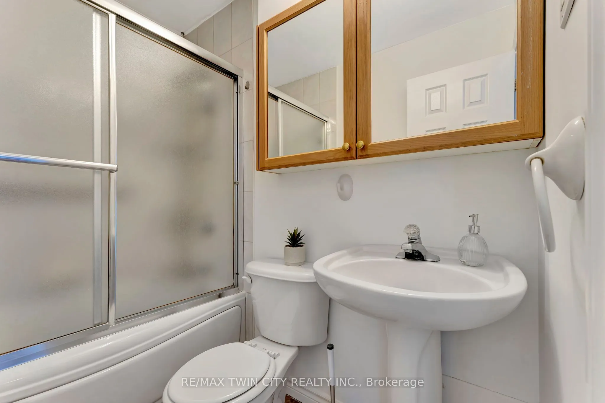 793 Colborne Street, #207