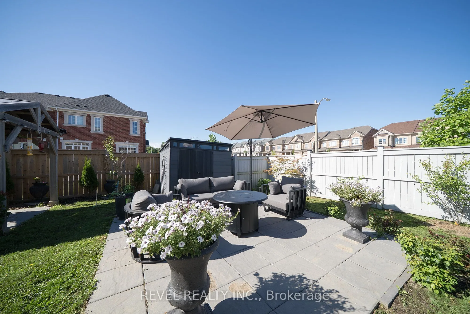 320 Raymond Road