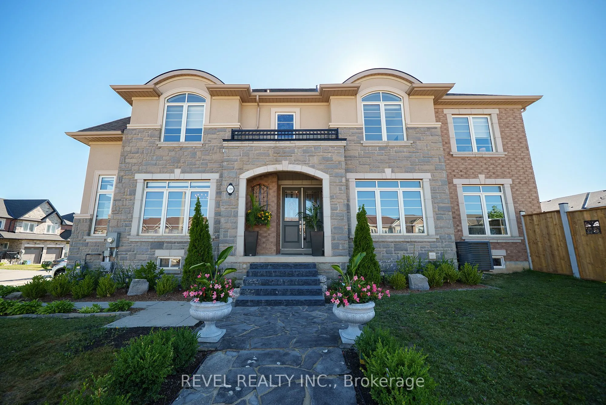 320 Raymond Road