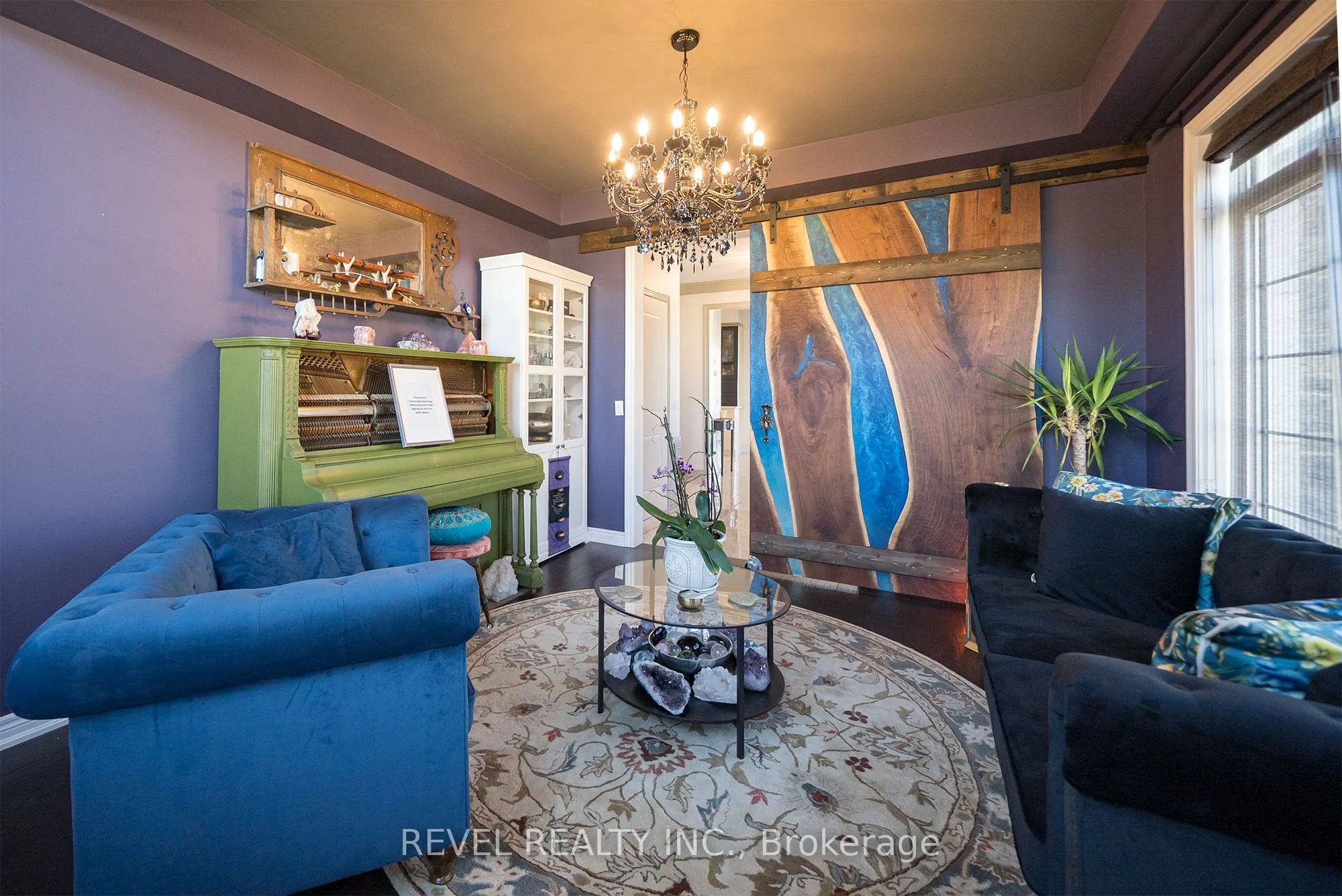 320 Raymond Road