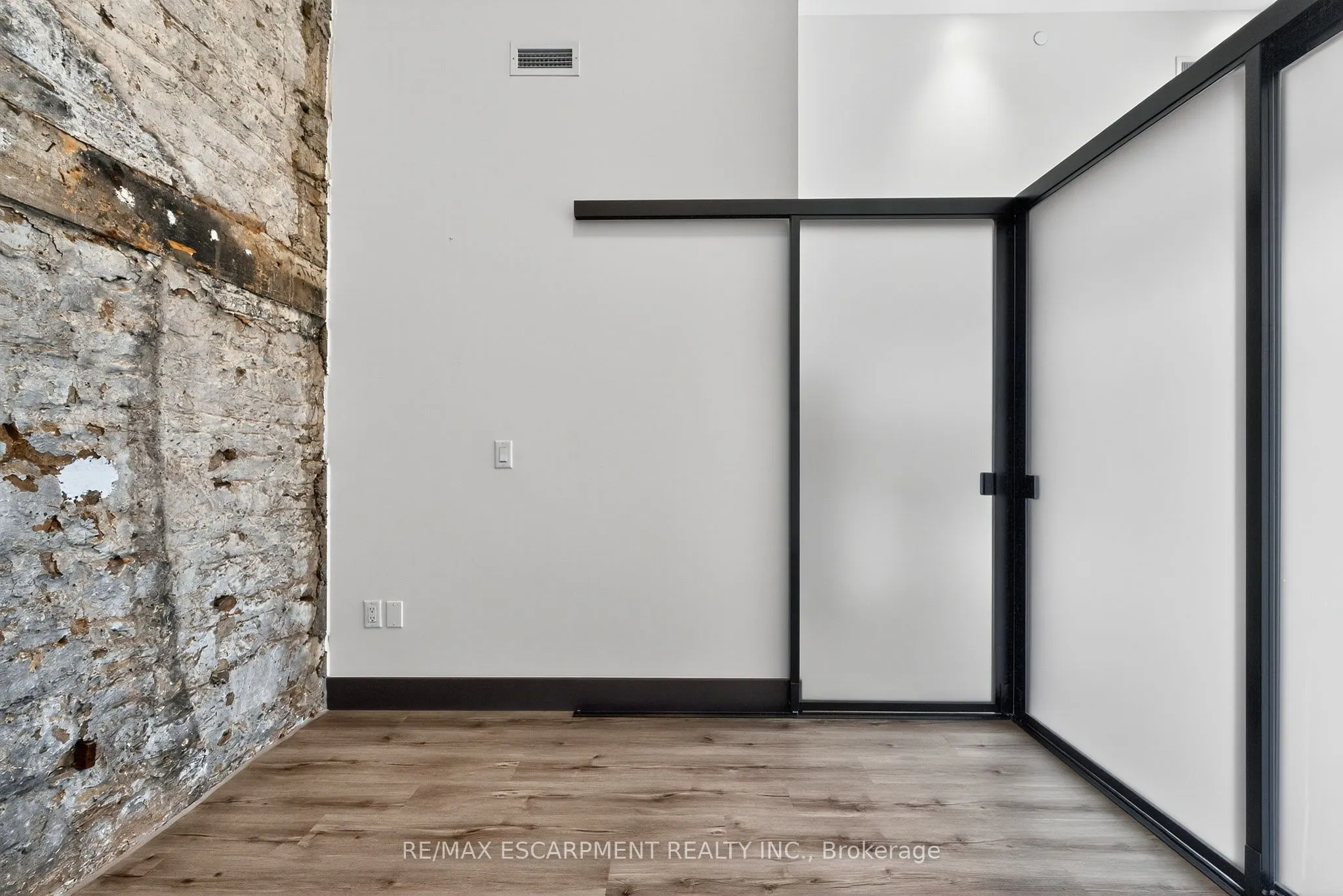 121 King Street E, #104