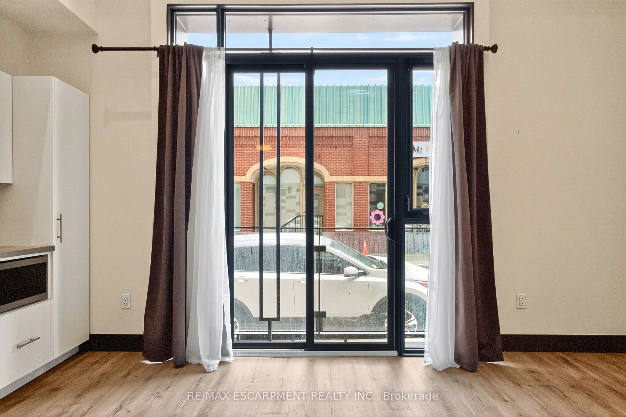 121 King Street E, #104