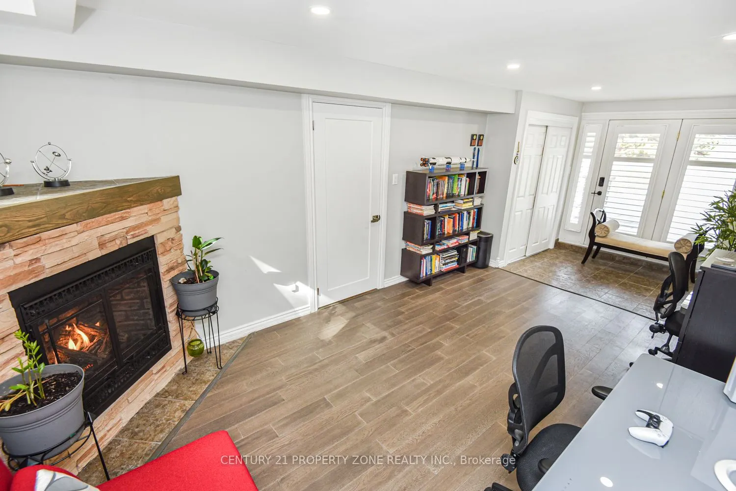 6 Johnston Avenue
