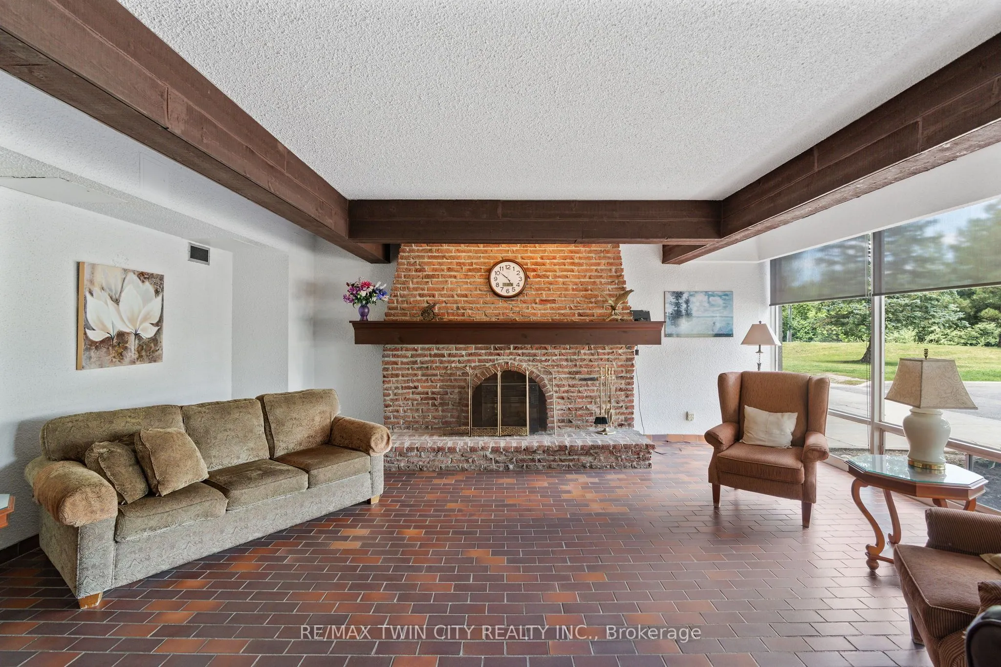 225 HARVARD Place Avenue E, #611