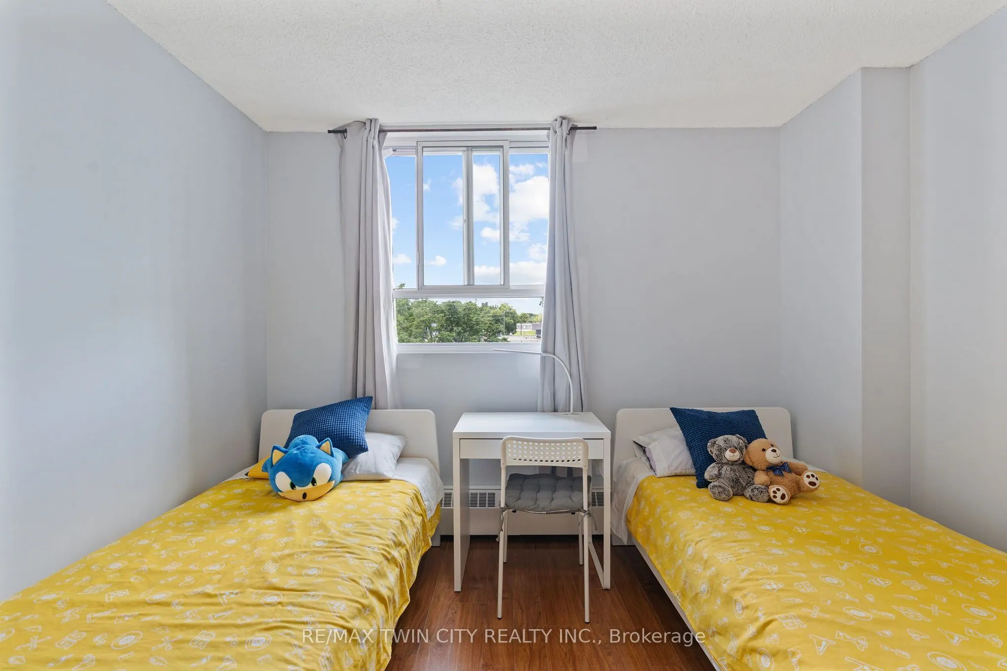 225 HARVARD Place Avenue E, #611