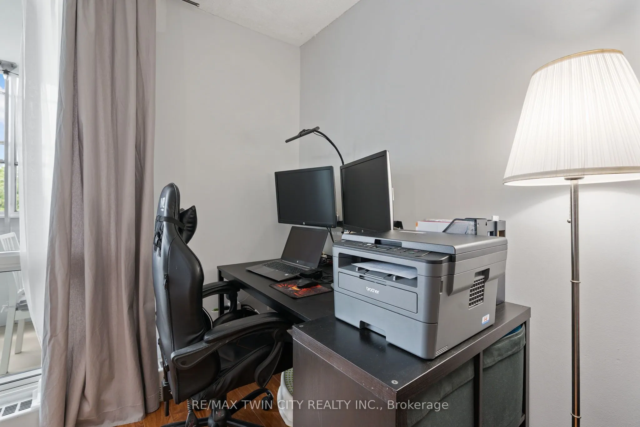 225 HARVARD Place Avenue E, #611