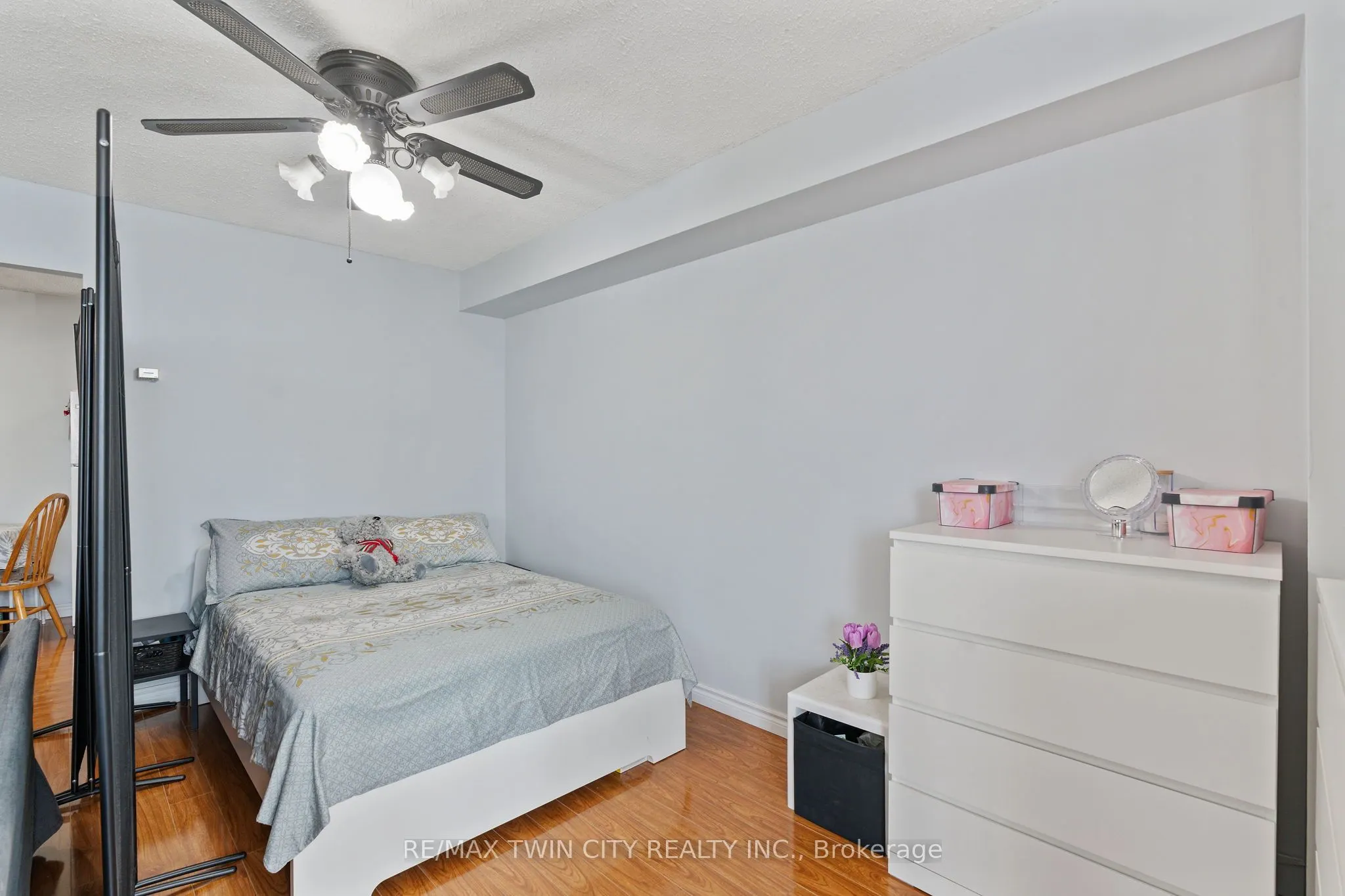 225 HARVARD Place Avenue E, #611