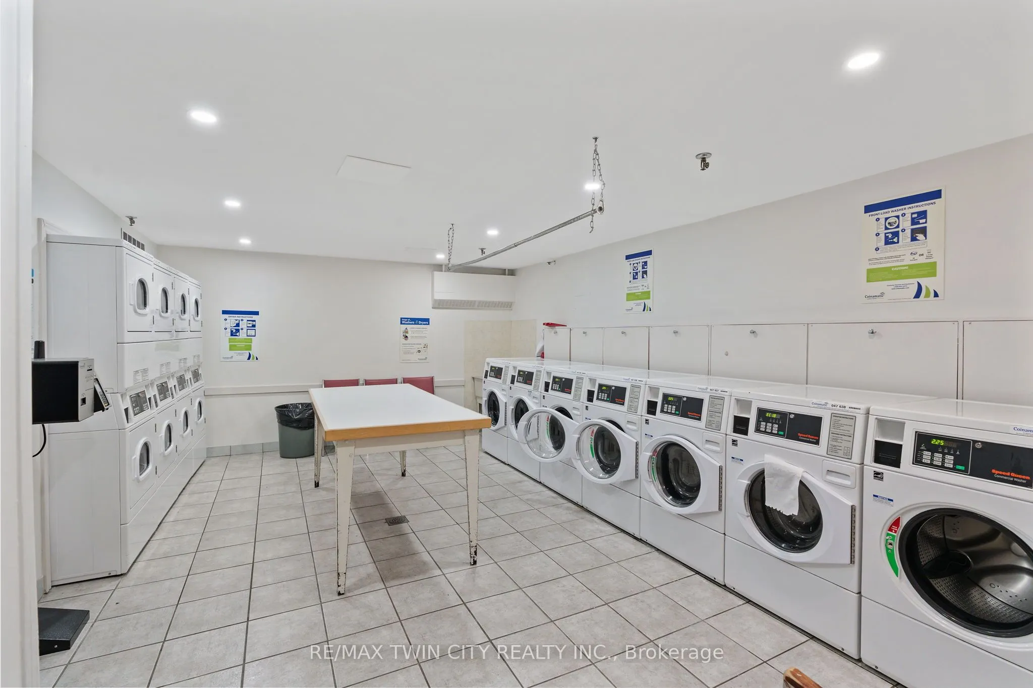 225 HARVARD Place Avenue E, #611