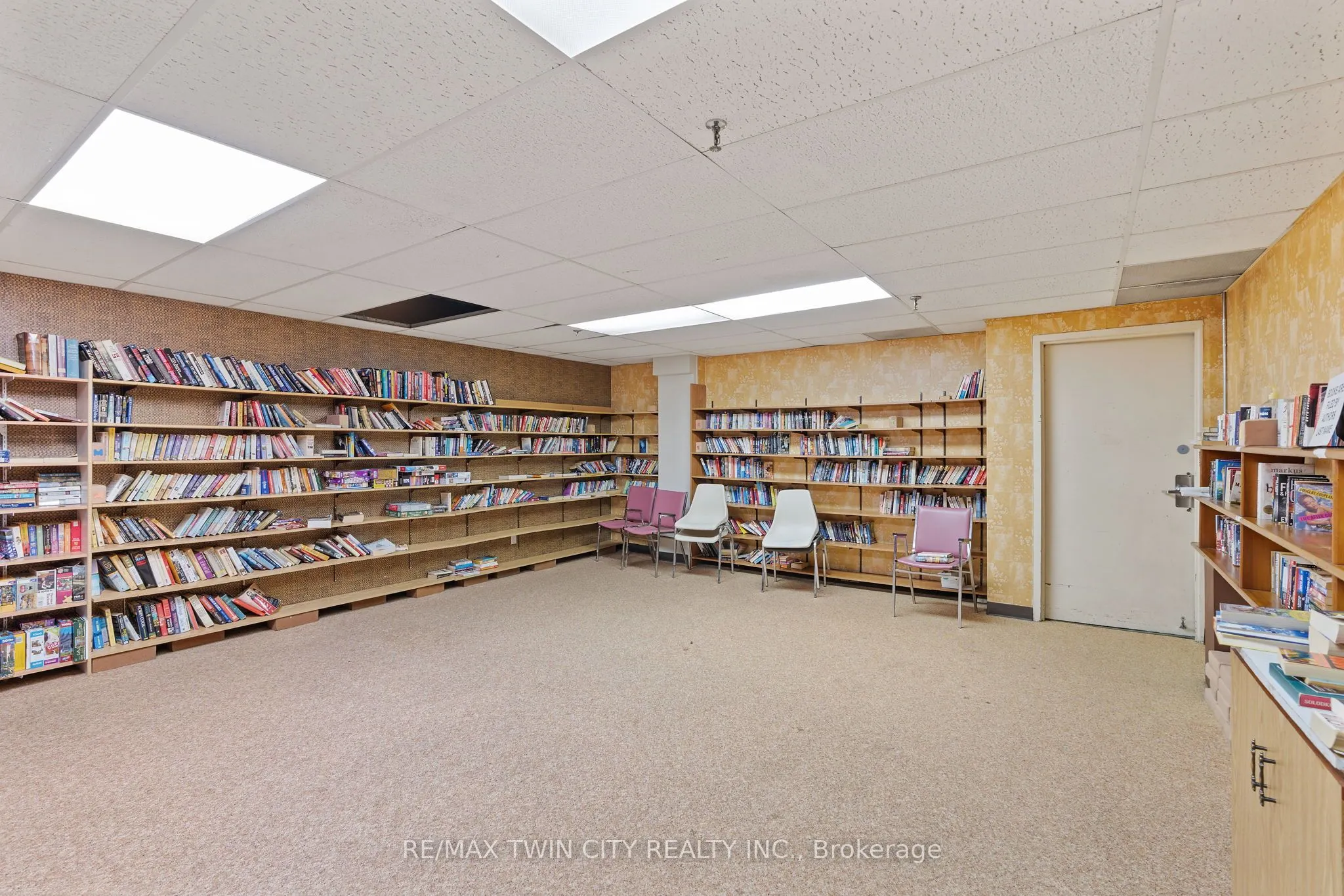 225 HARVARD Place Avenue E, #611