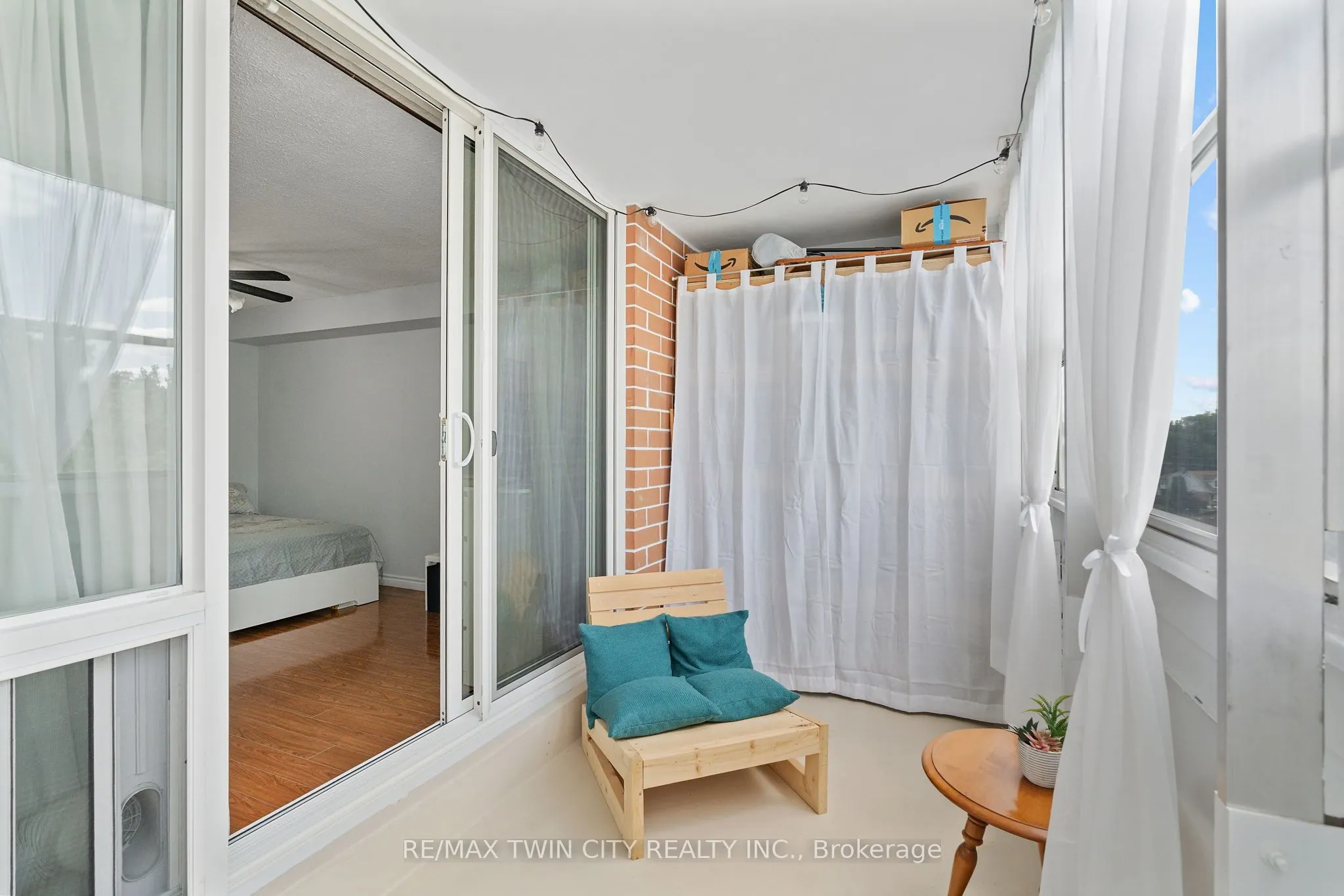225 HARVARD Place Avenue E, #611