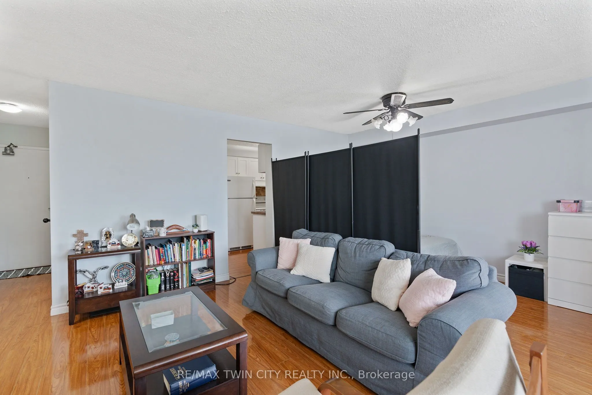 225 HARVARD Place Avenue E, #611