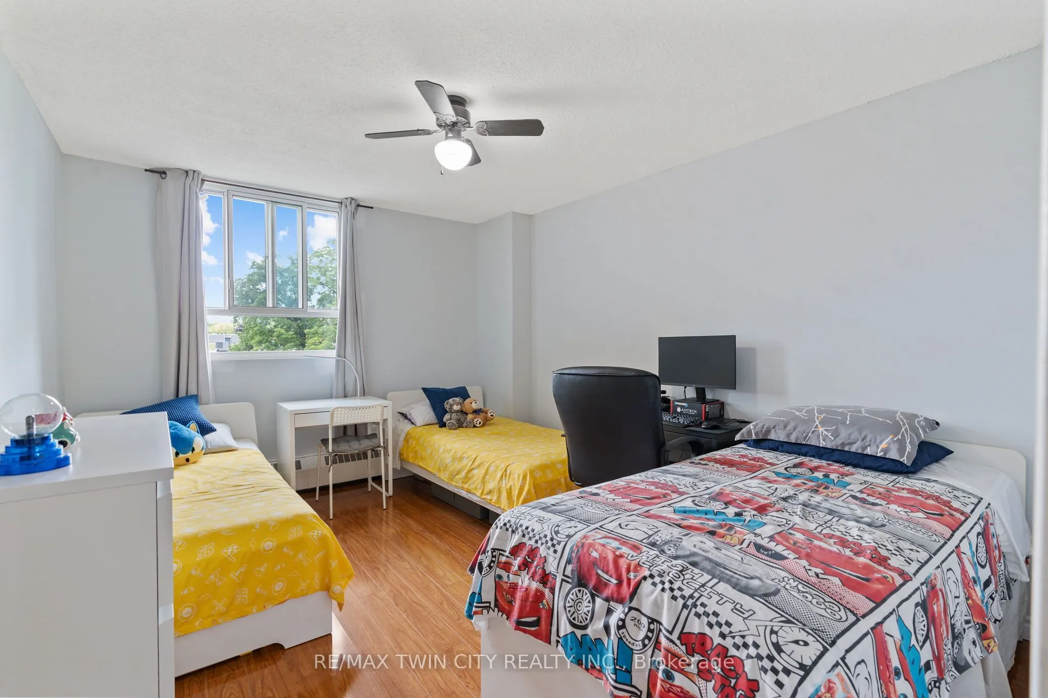 225 HARVARD Place Avenue E, #611