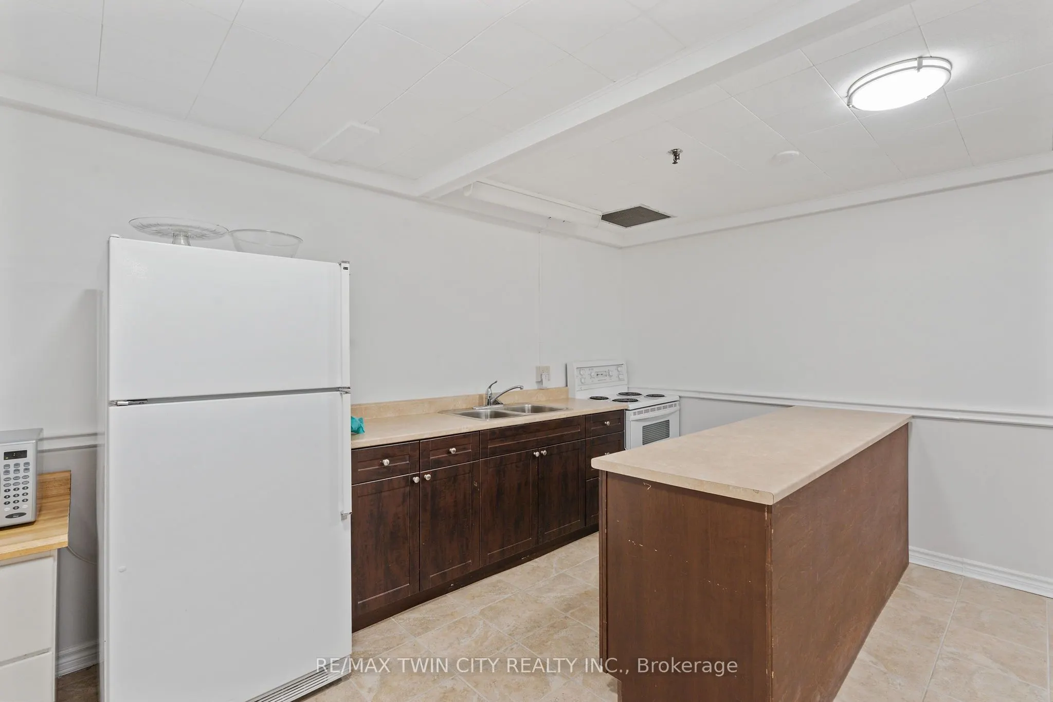 225 HARVARD Place Avenue E, #611