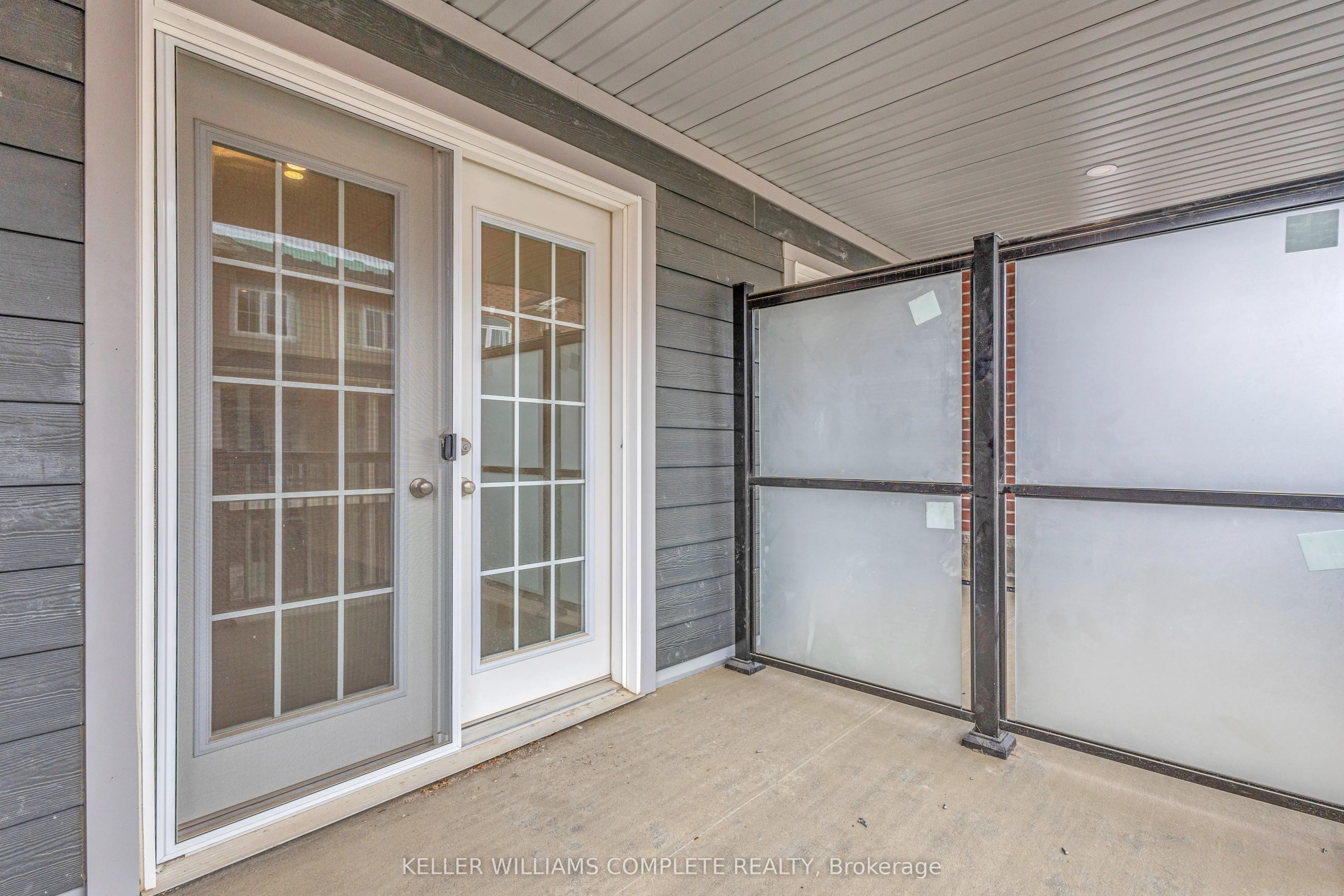 677 Park Road N, #147