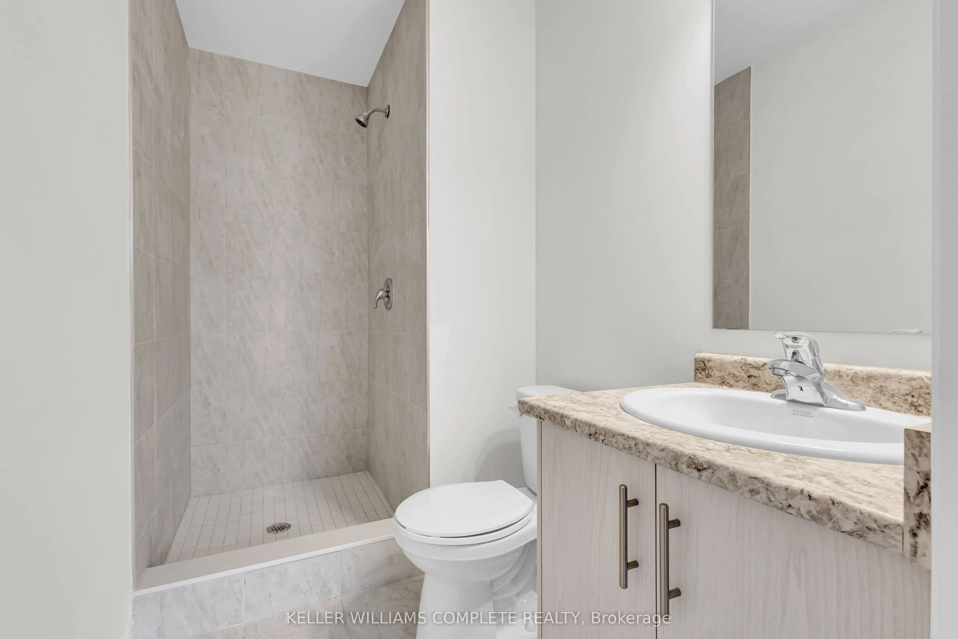 677 Park Road N, #147