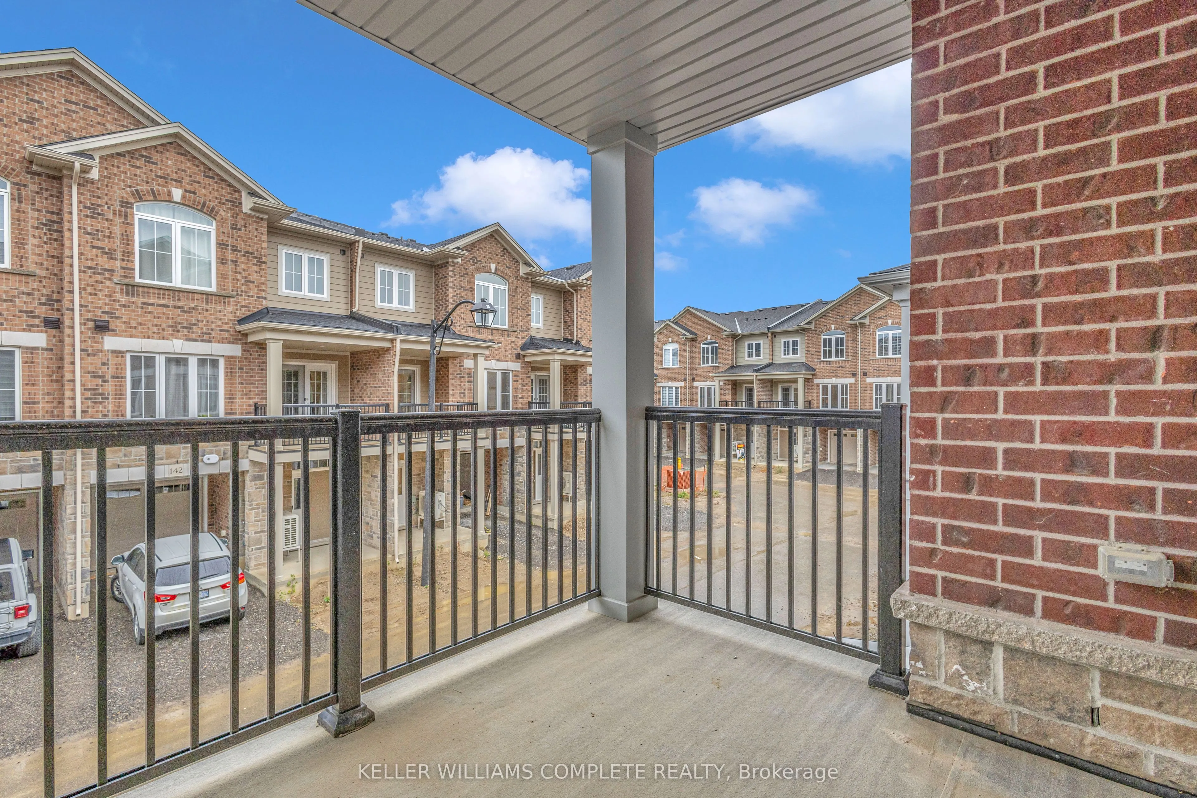 677 Park Road N, #147
