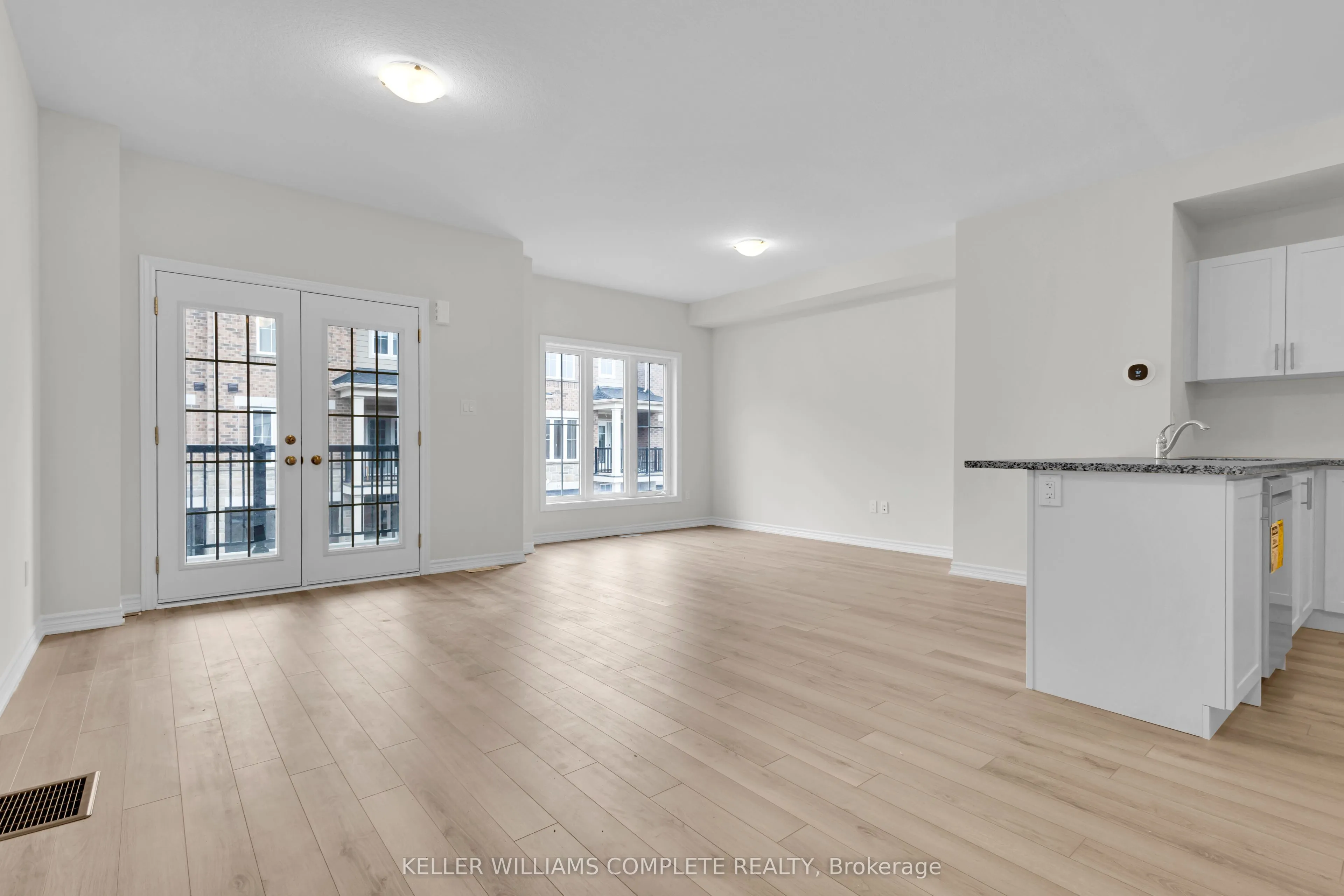 677 Park Road N, #147