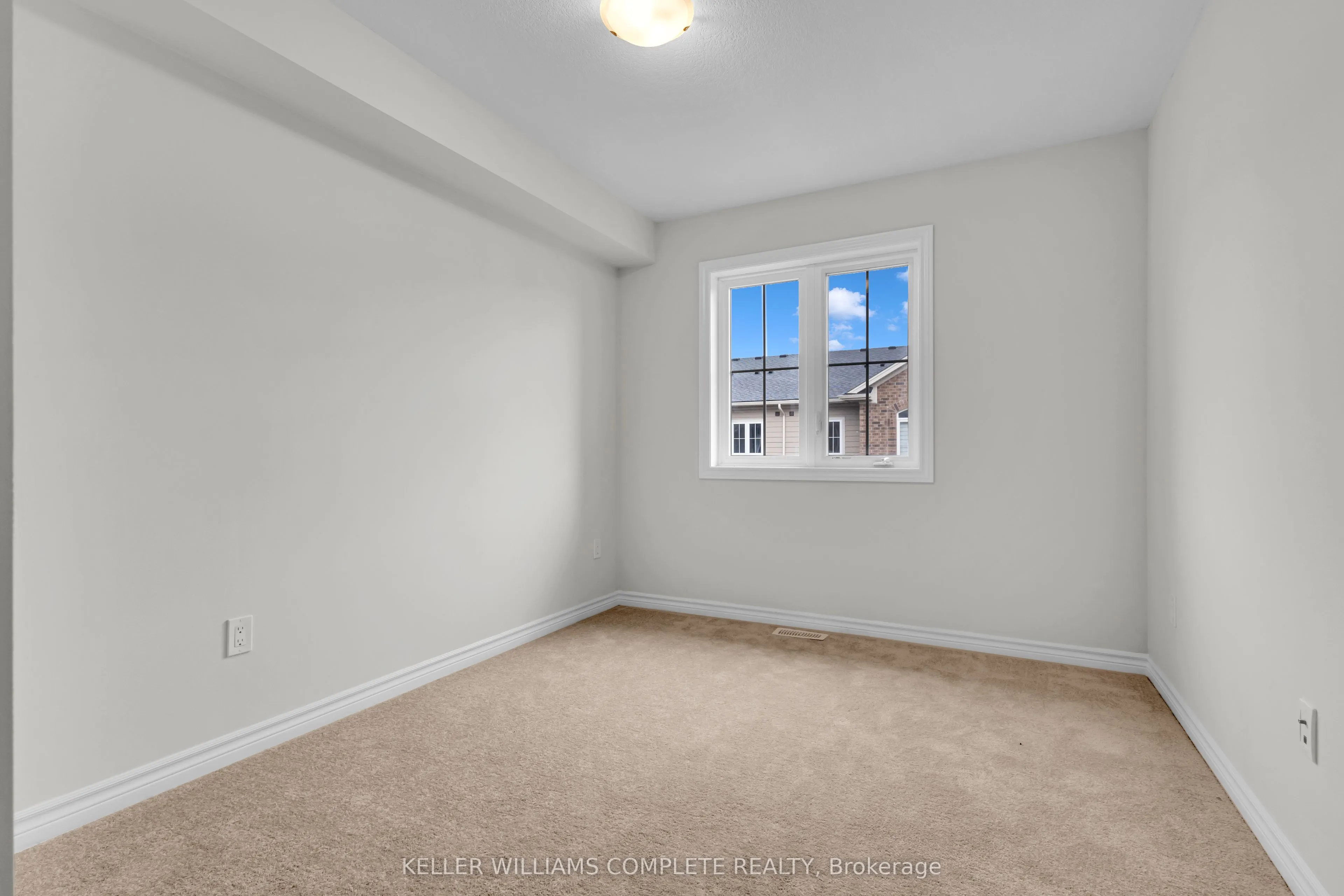 677 Park Road N, #147