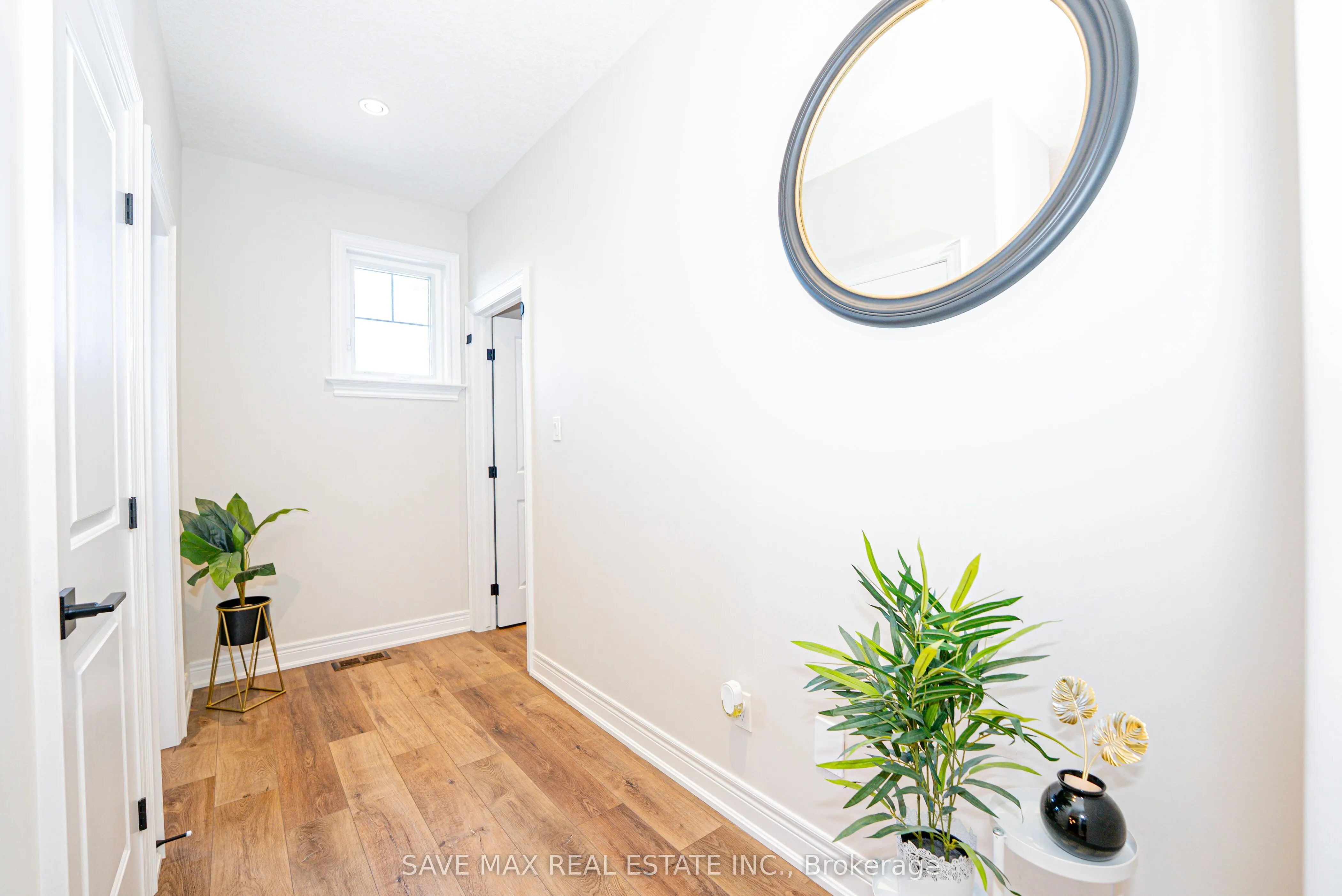 2848 King Street, #11