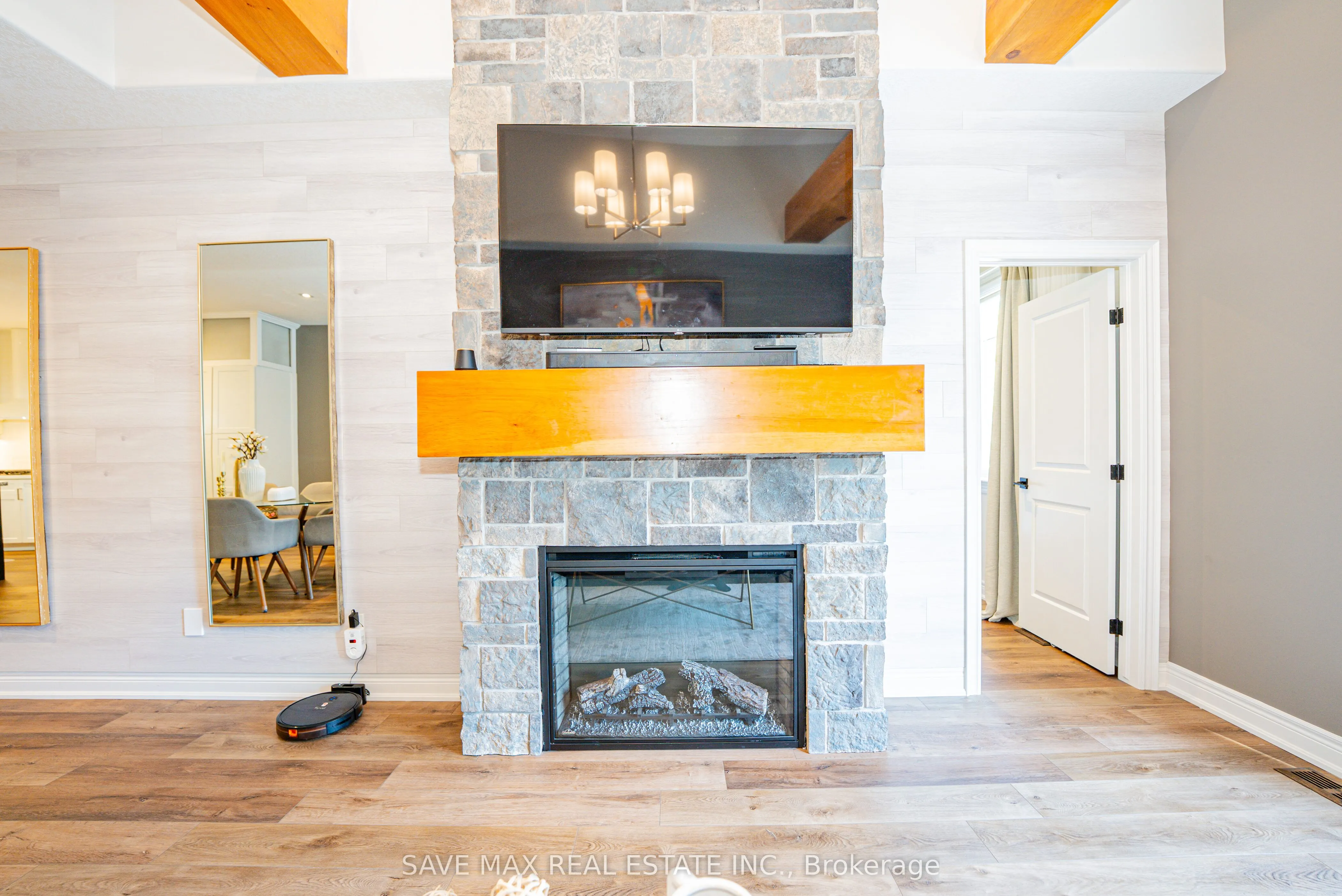 2848 King Street, #11