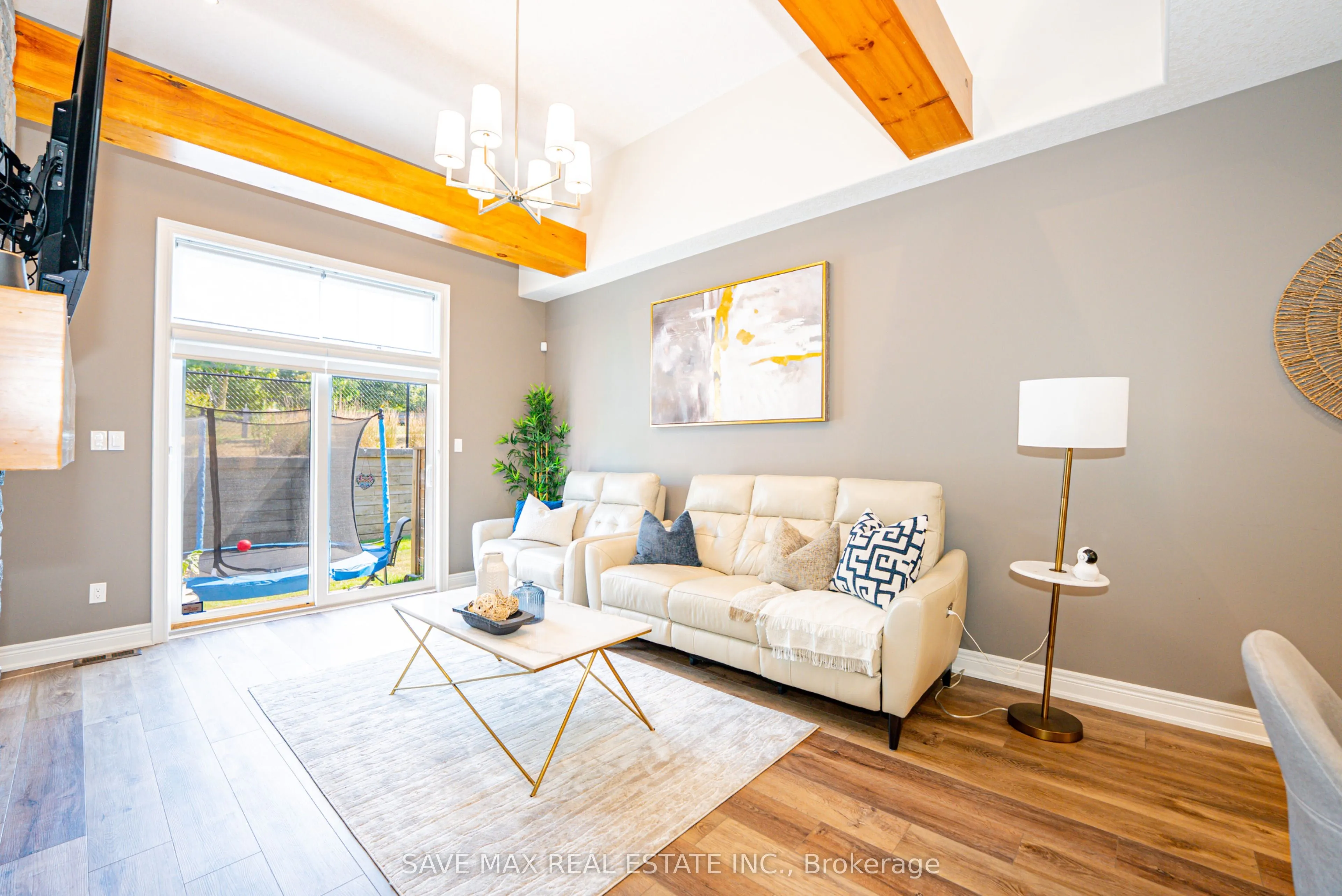 2848 King Street, #11