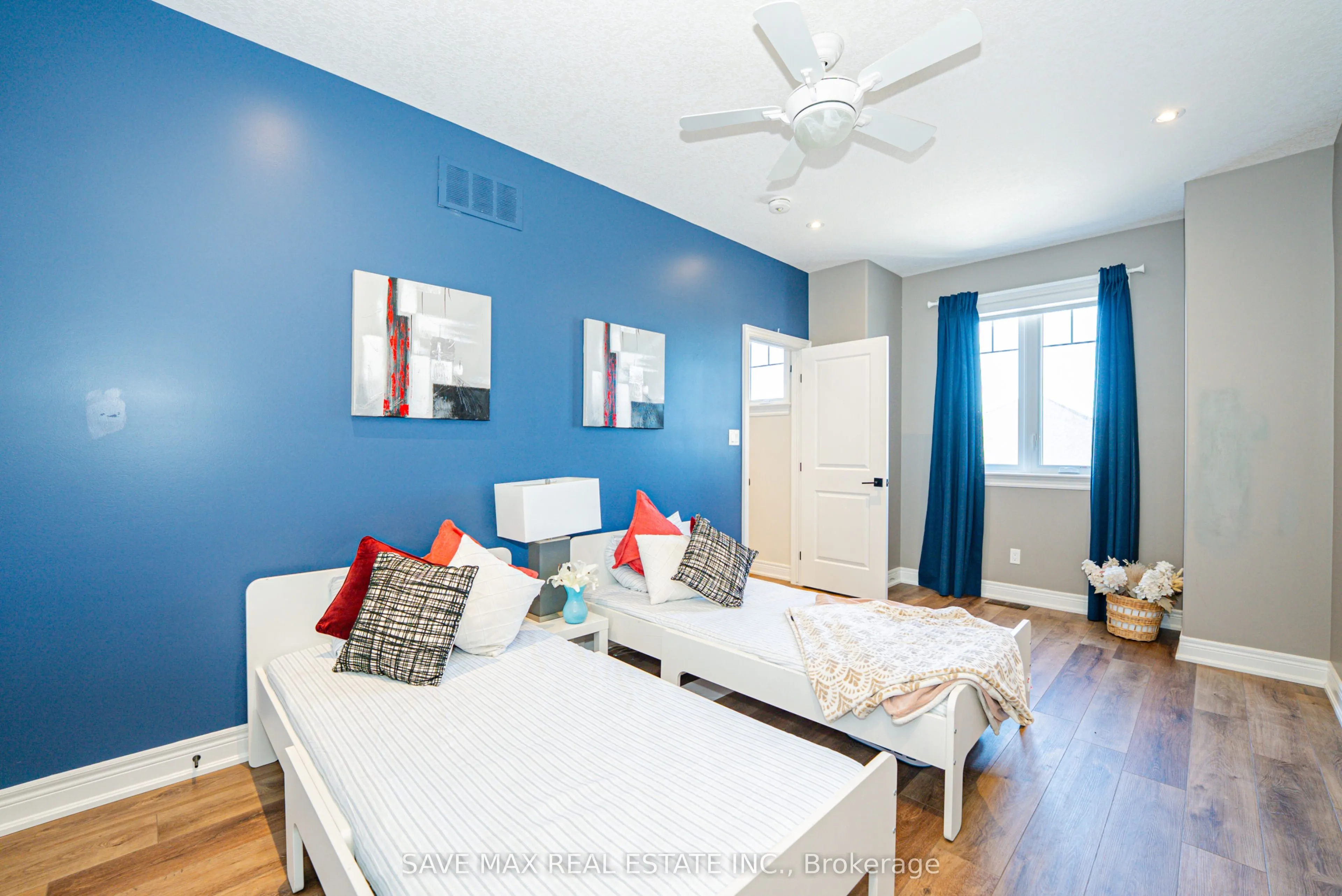 2848 King Street, #11
