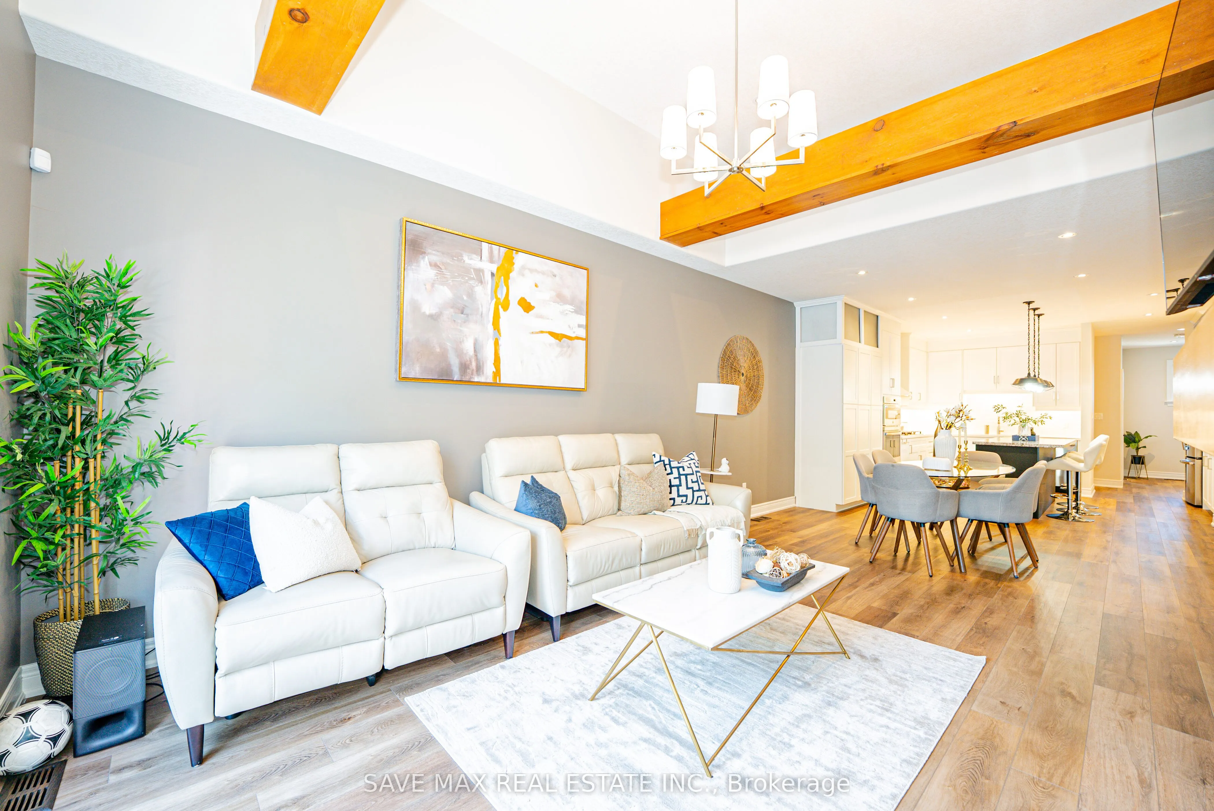 2848 King Street, #11