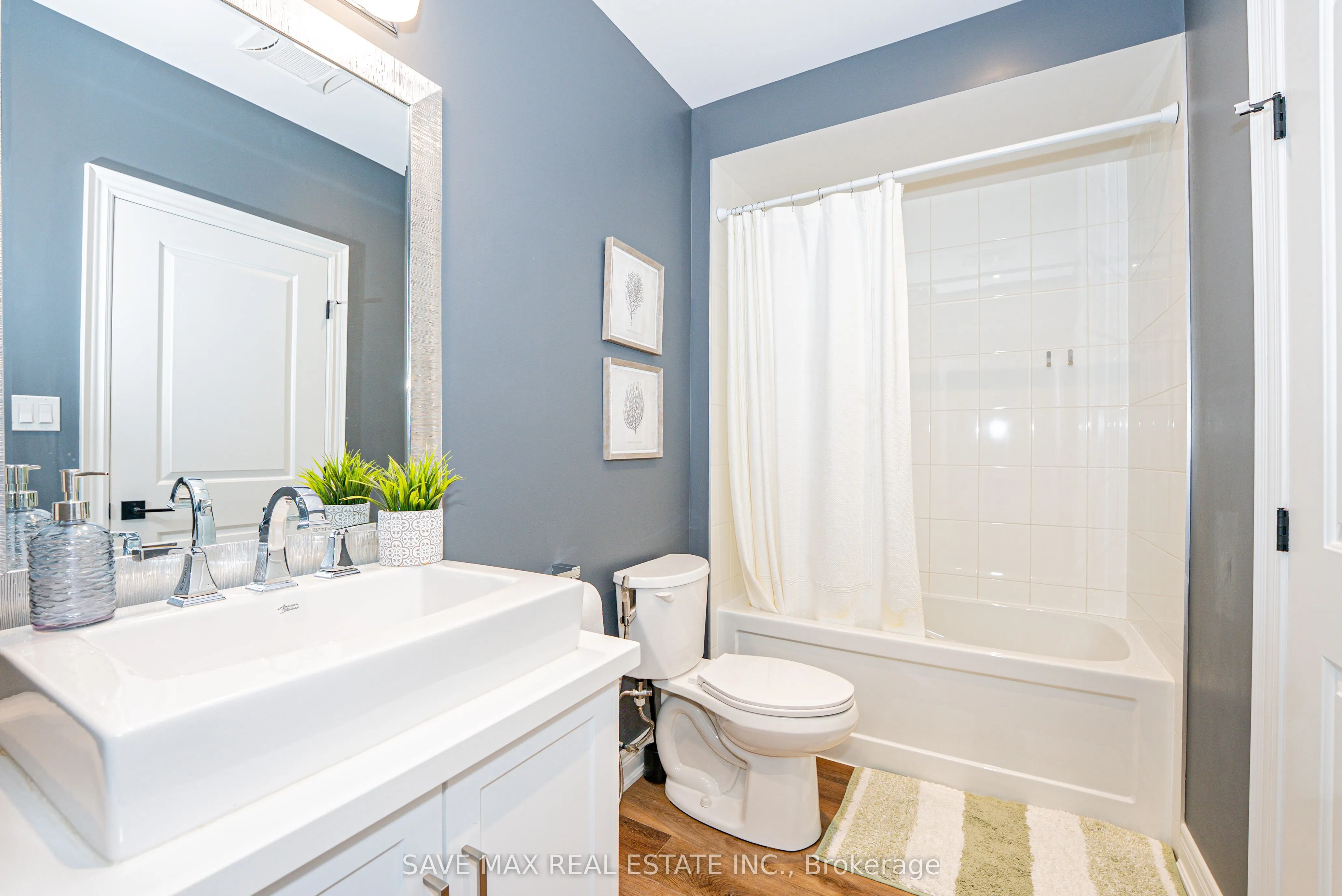 2848 King Street, #11