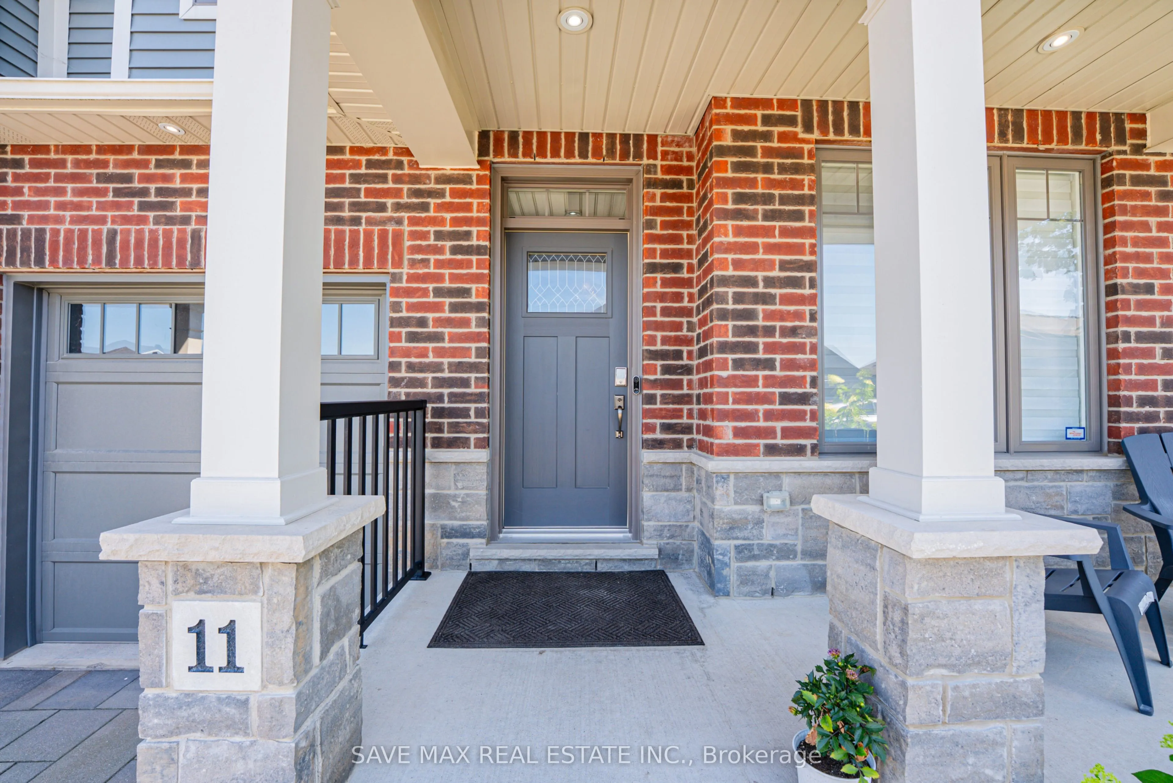 2848 King Street, #11