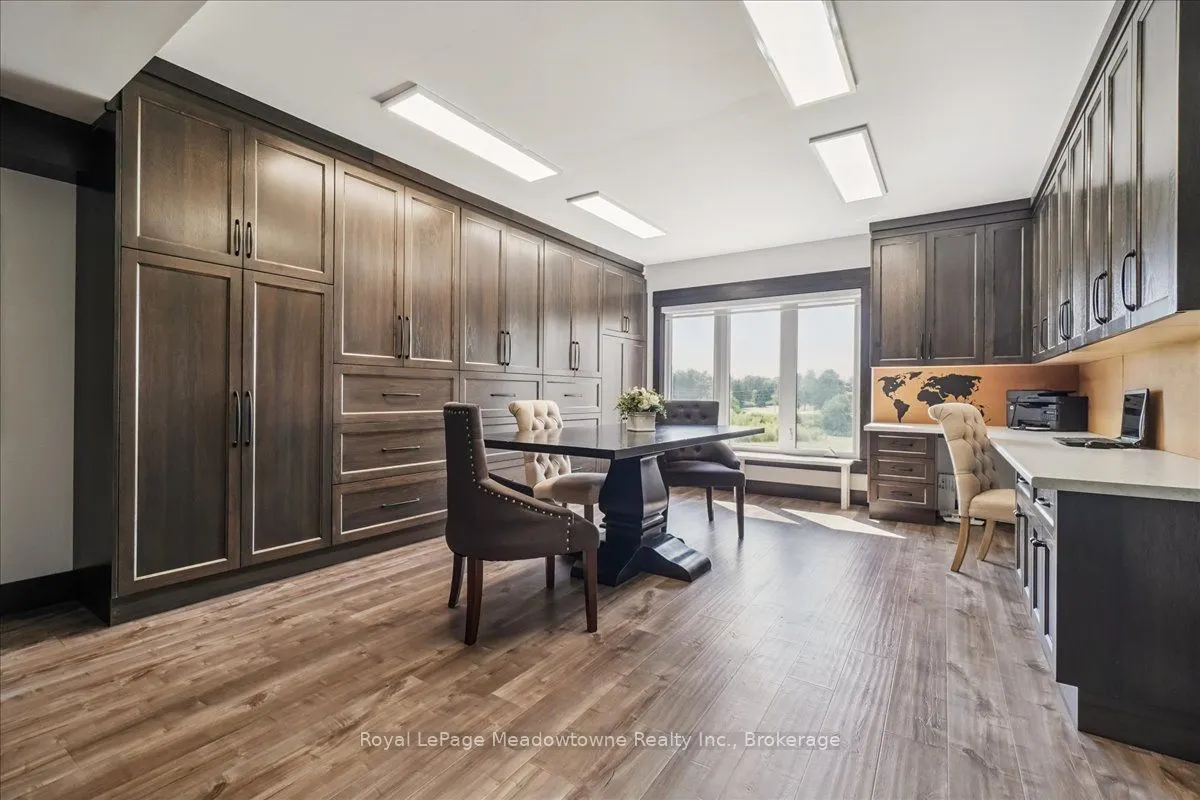 8837 Wellington Road 124