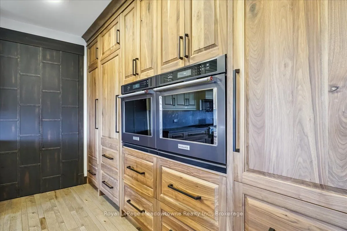 8837 Wellington Road 124