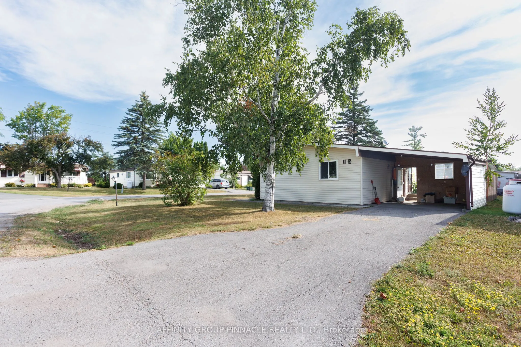 15 Circle Drive