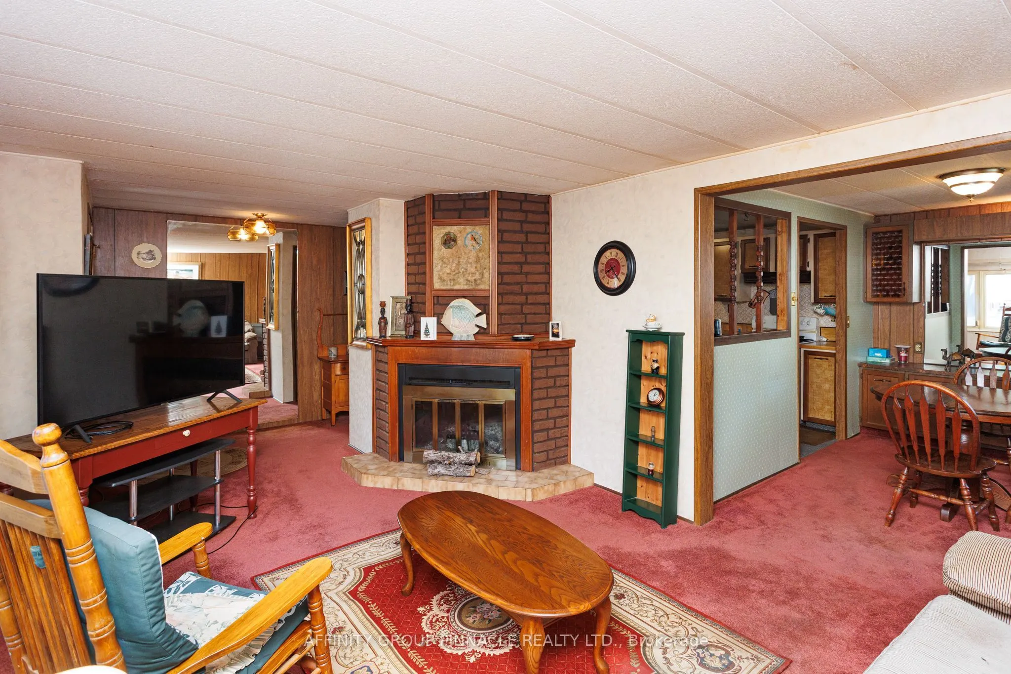 15 Circle Drive
