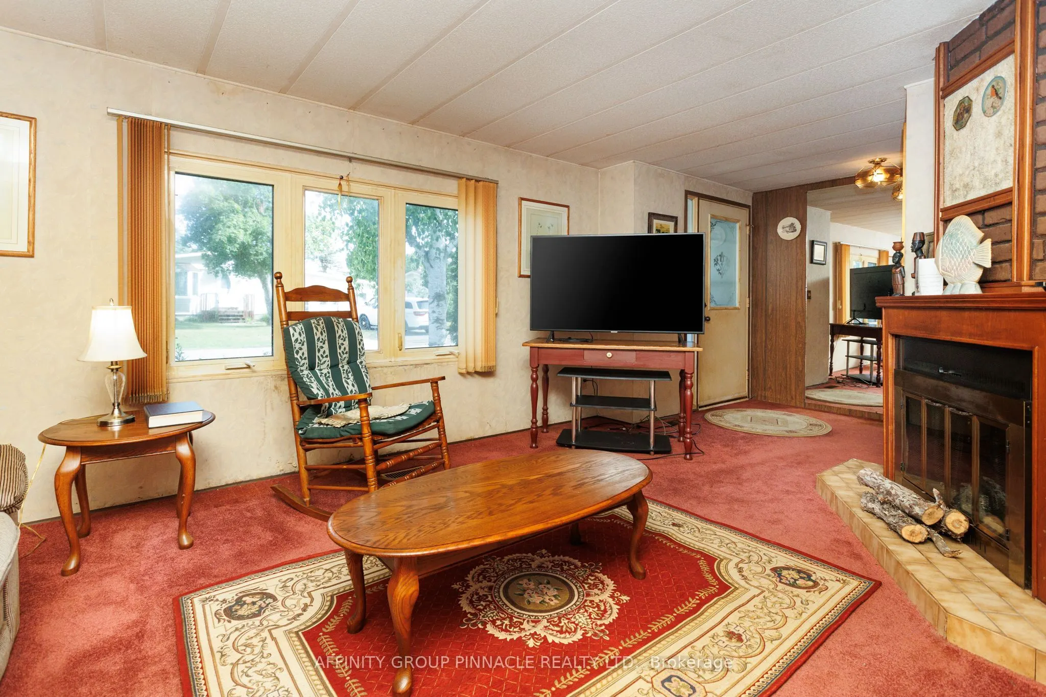 15 Circle Drive