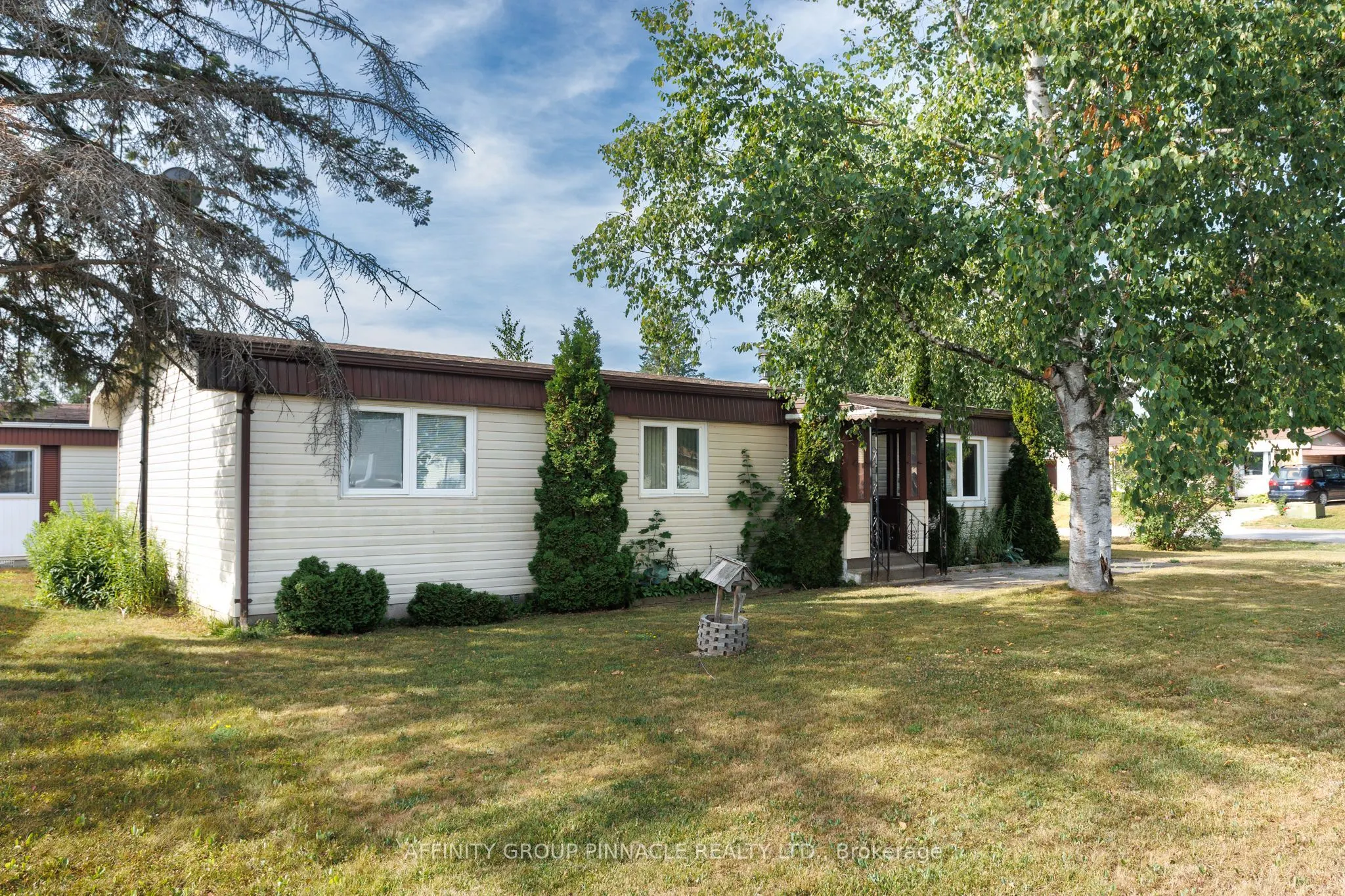 15 Circle Drive
