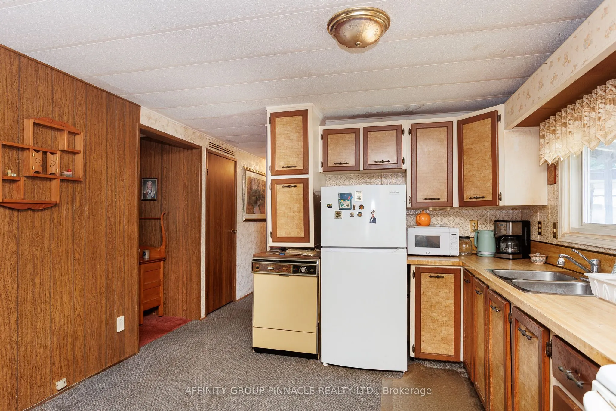 15 Circle Drive