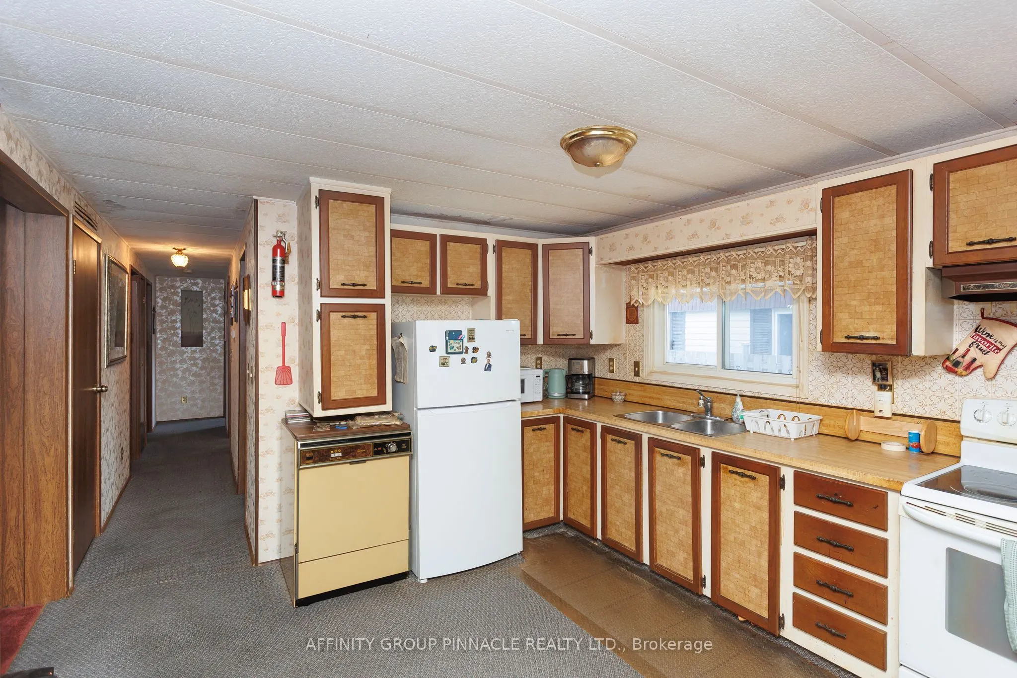15 Circle Drive