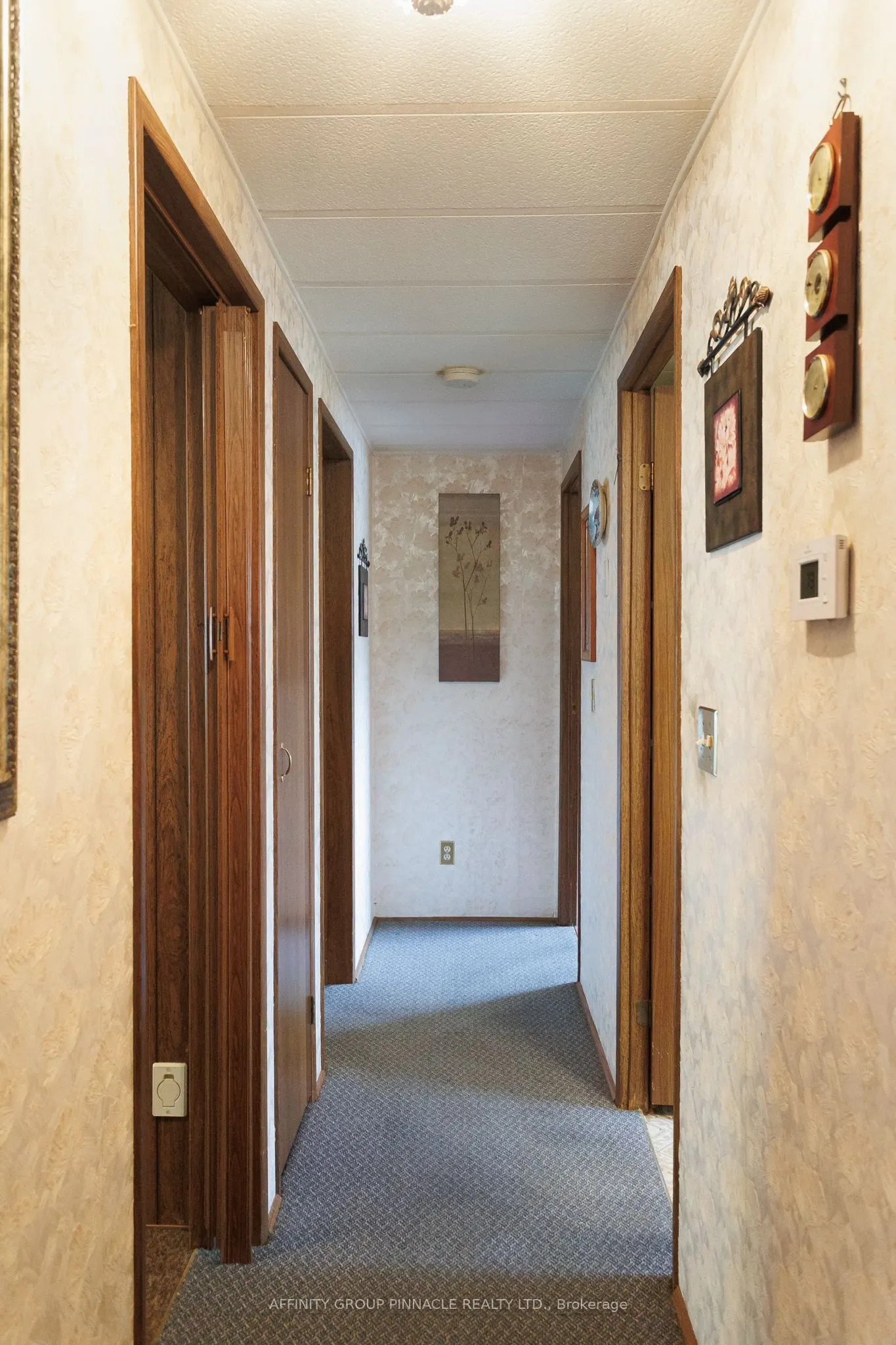 15 Circle Drive