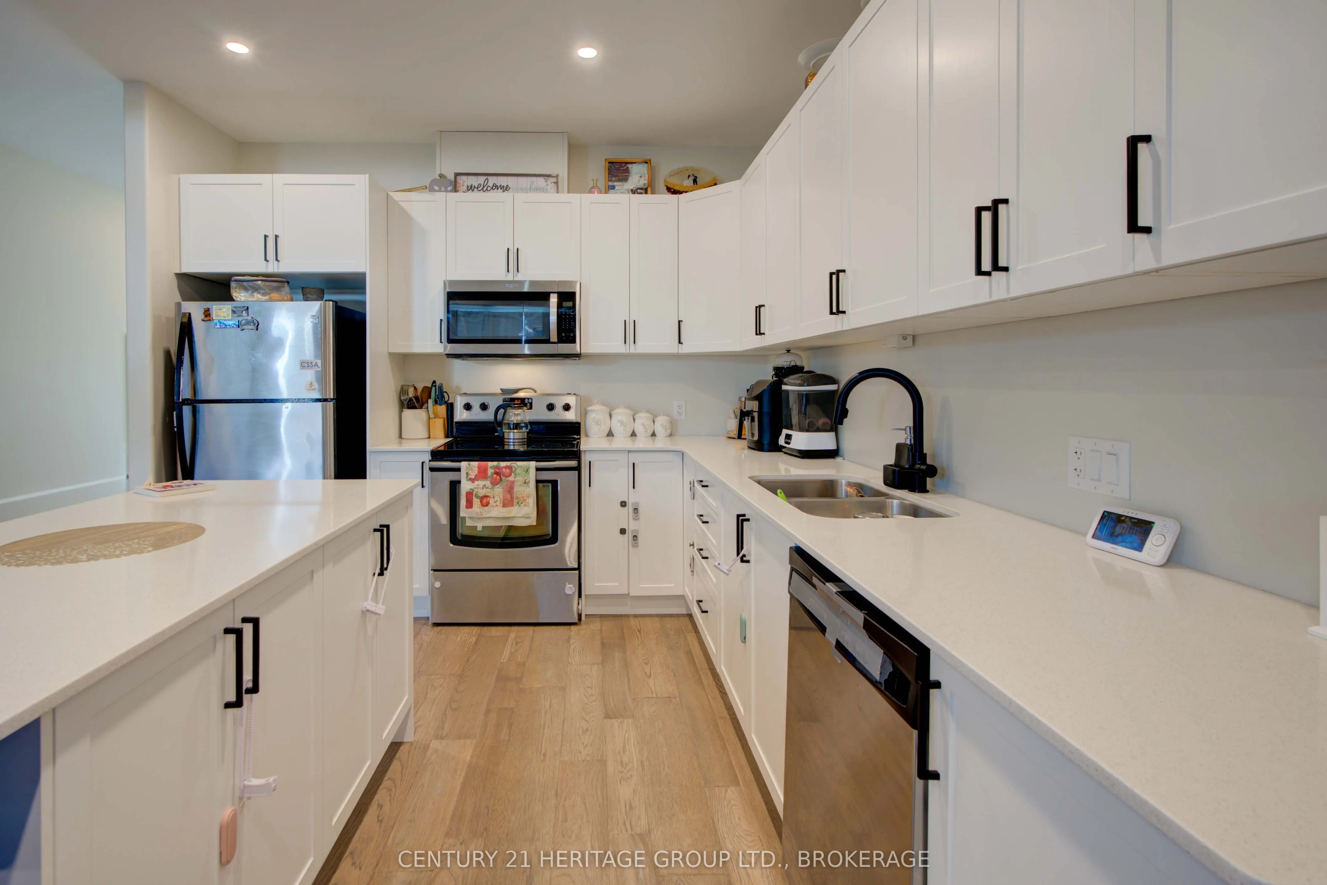 28 Dusenbury Drive