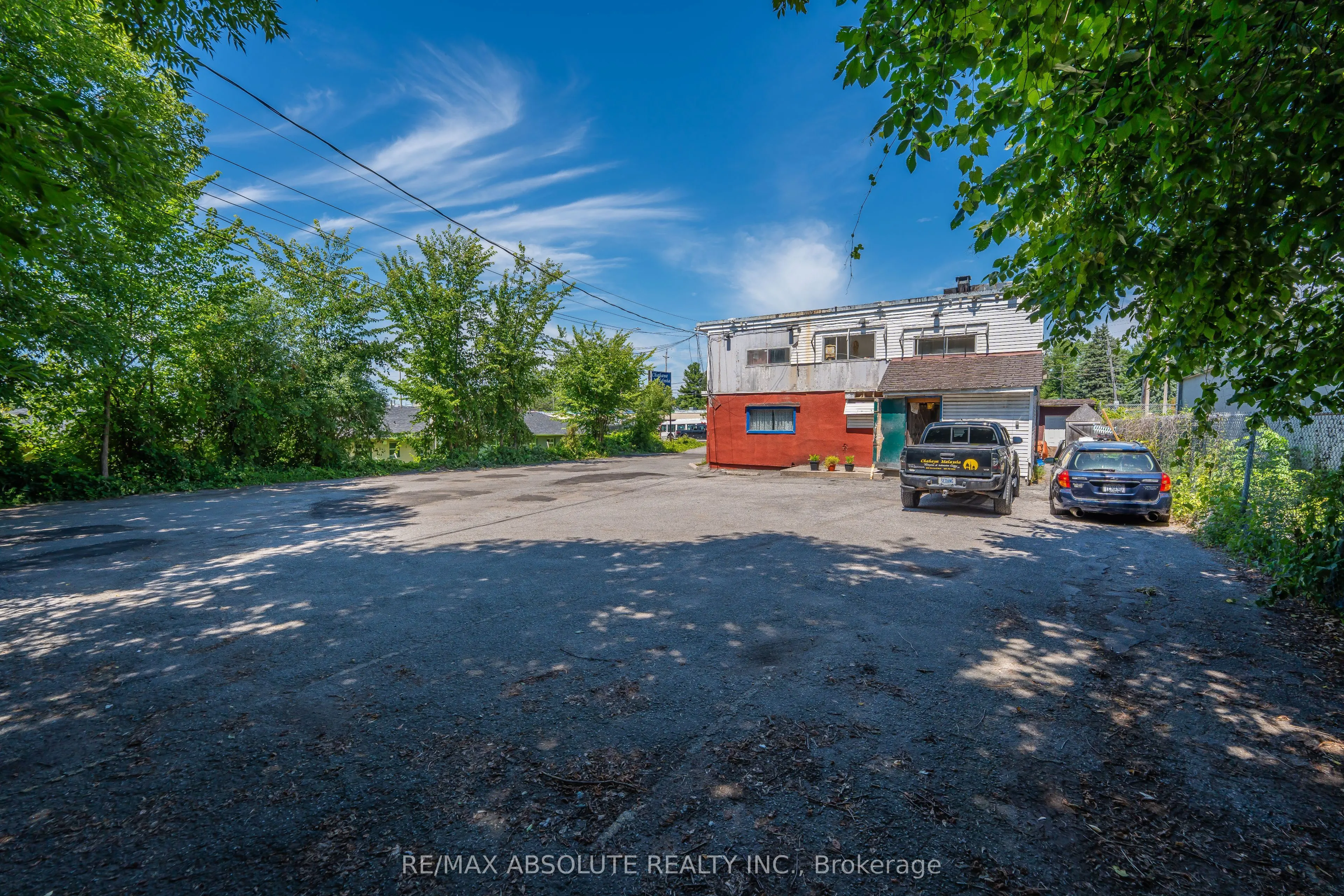 1690 Montreal Road
