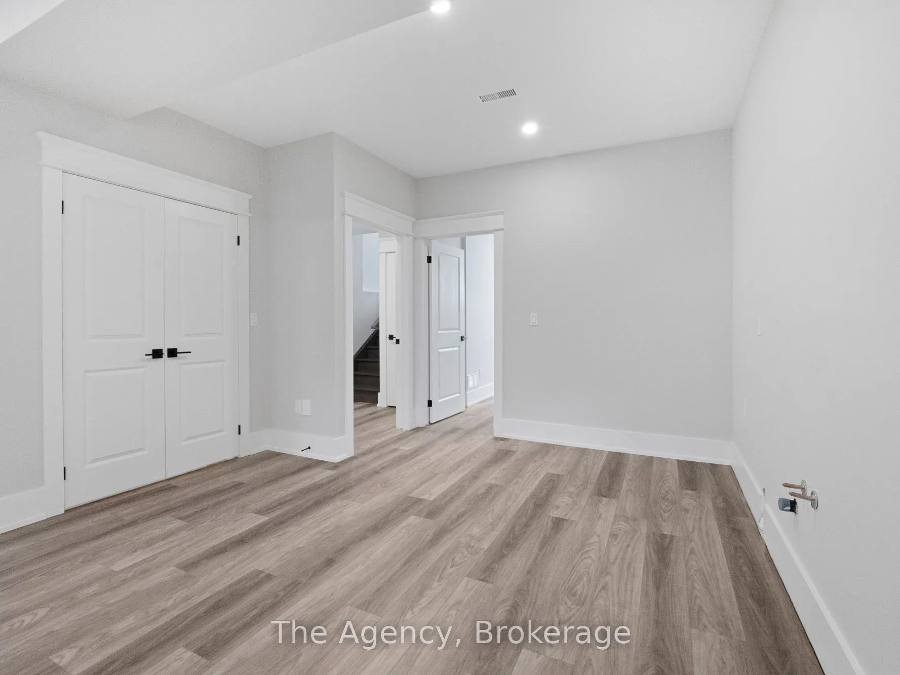 40 TOPHAM Boulevard
